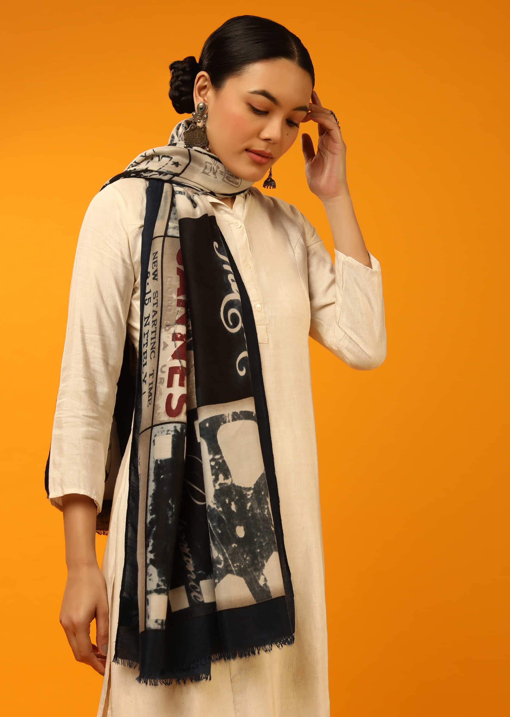 Blue And Grey Scarf In Cotton Blend With Digital Print Online - Kalki Fashion
