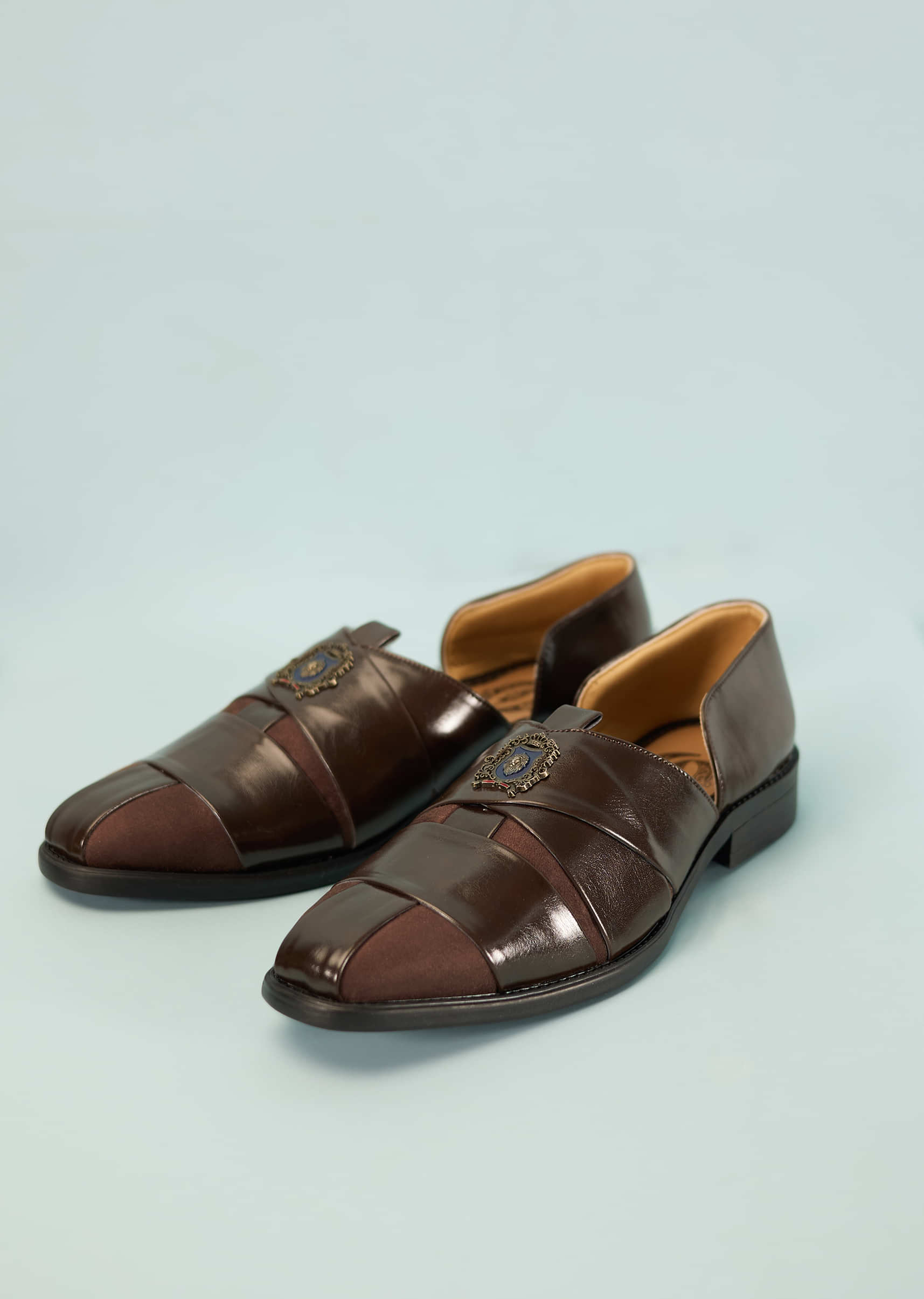 Coffee Brown Strappy Leather Footwear For Men With Brooch