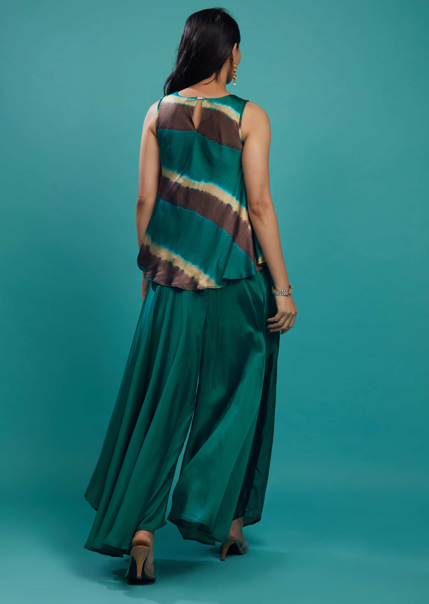 Emerald Green Top And Palazzo In Cotton Silk With Handwork On The Neckline