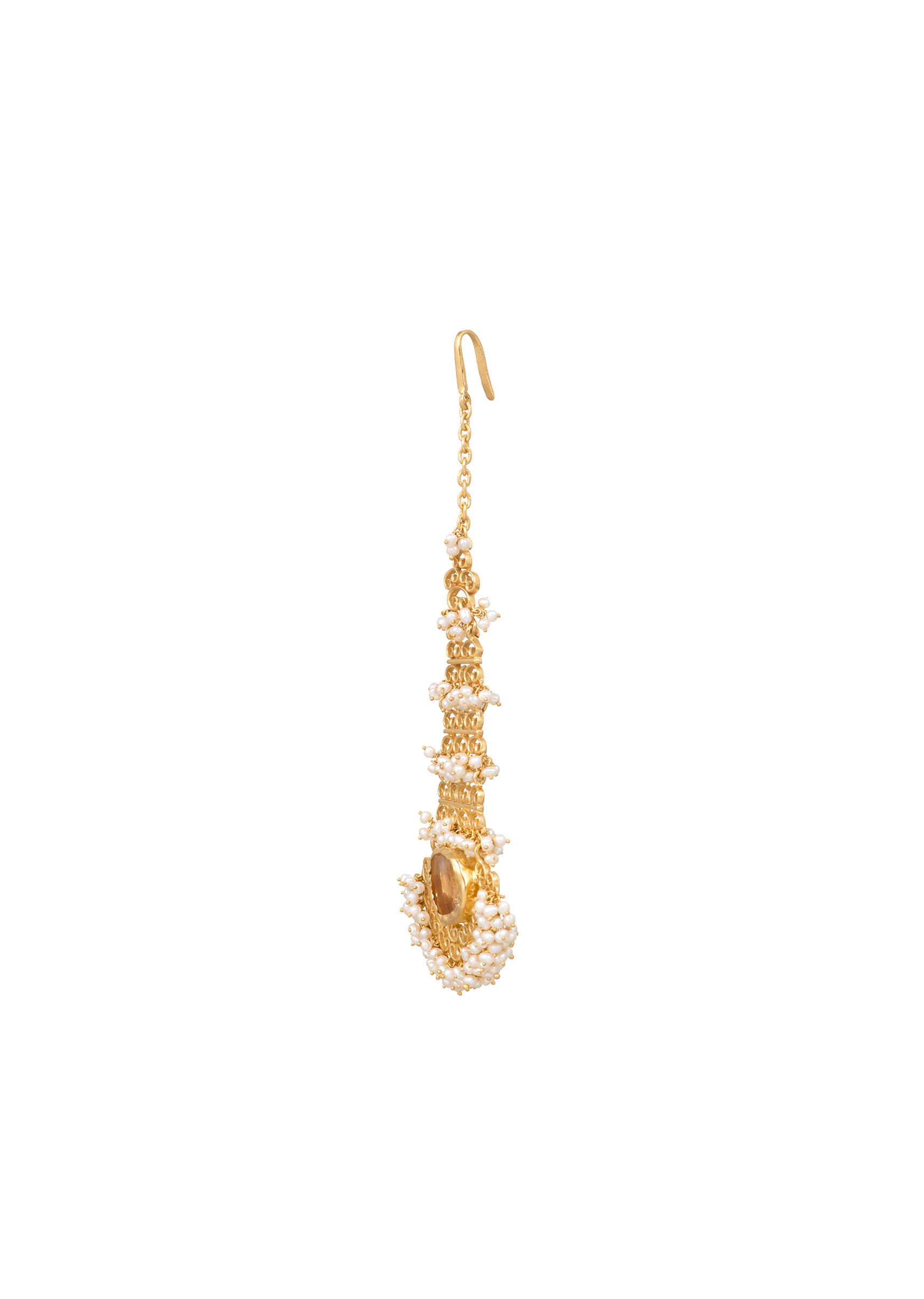 Gold Plated Maang Tika With Uncut Citrine Along With Carved Filigree Design And Pearls By Zariin