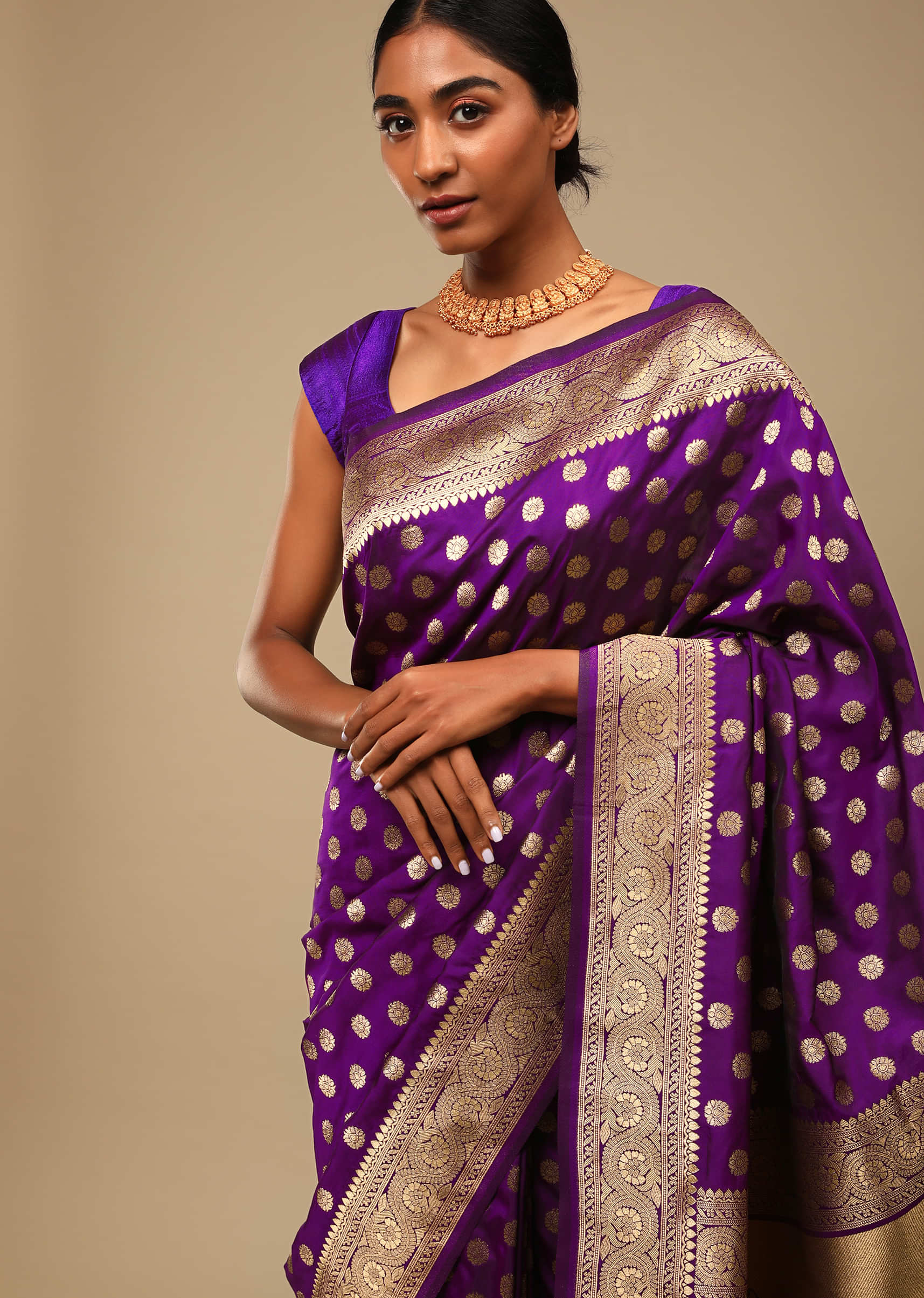 Grape Purple Saree In Art Handloom Silk With Woven Floral Buttis, Paisley Motifs On The Pallu And Unstitched Blouse  