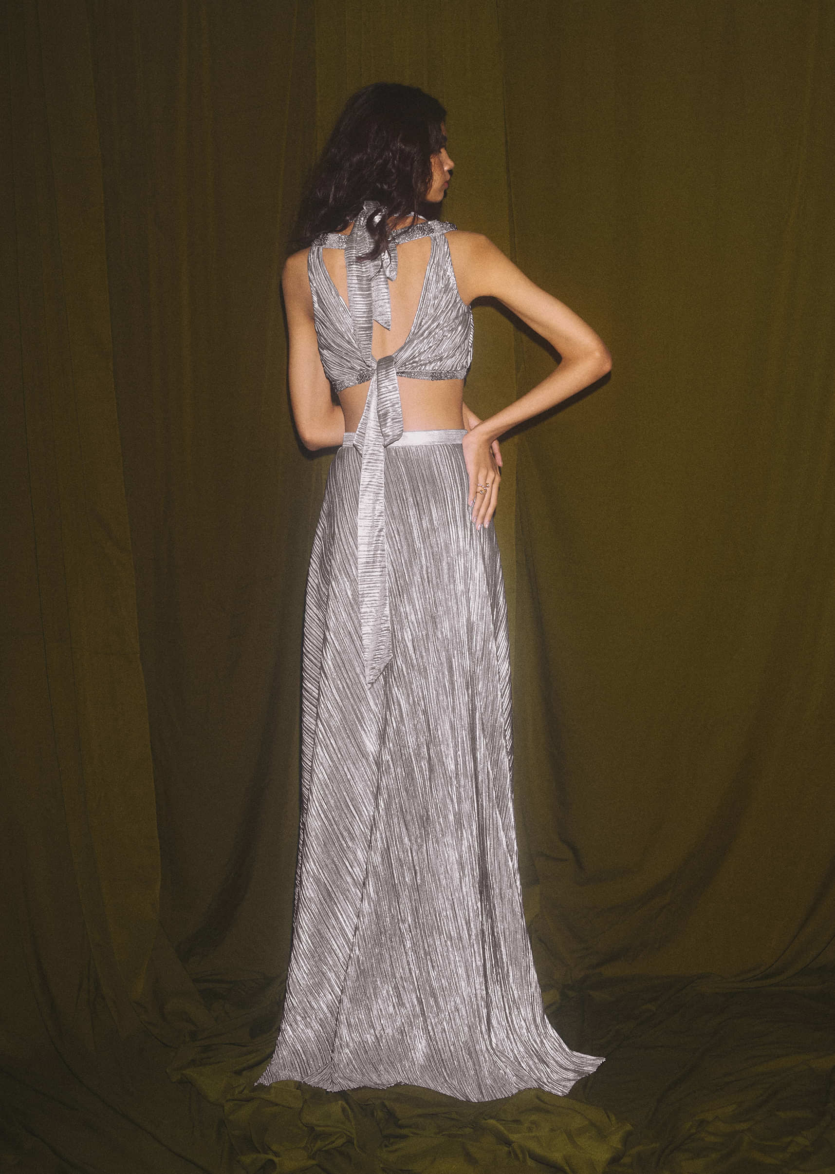 Lilac And Silver Skirt In Crushed Metallic Lycra With A Long Slit And Ruched Crop Top With Cut Dana Embroidery