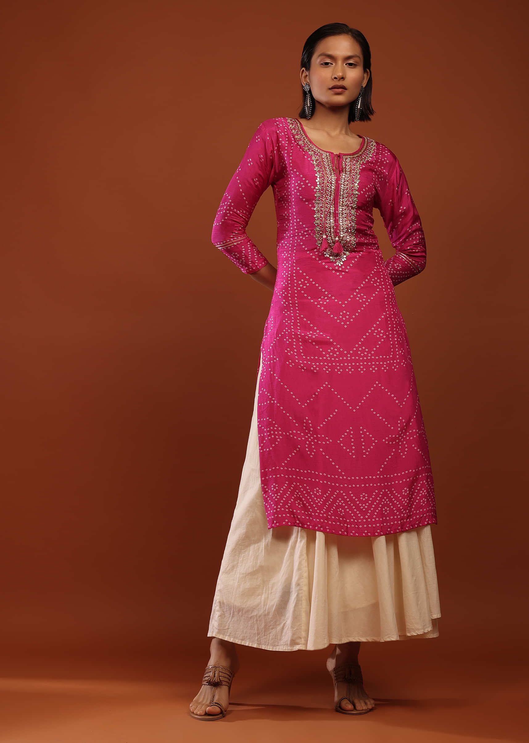 Magenta Pink Kurta In Cotton With Bandhani Print And Gotta Detailed Floral Neckline