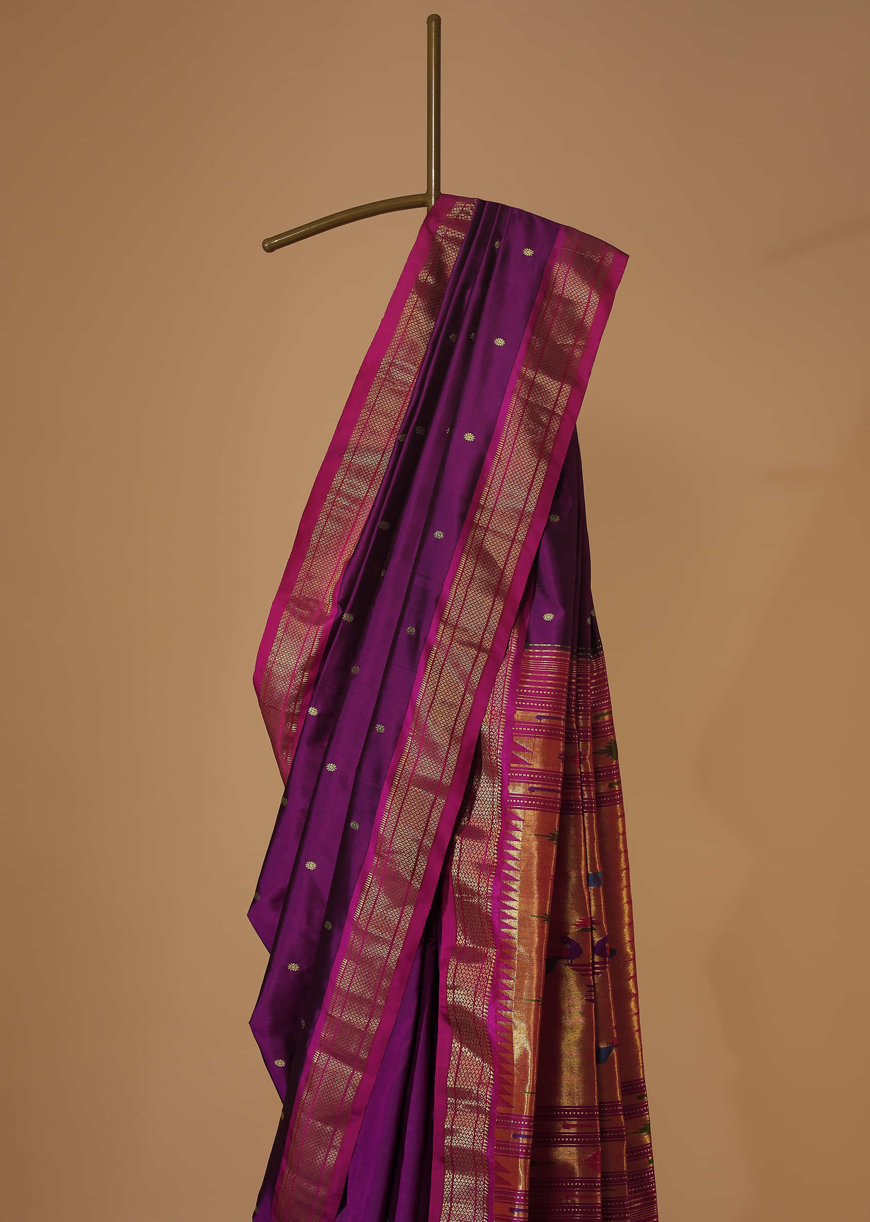 Grape Purple Maharashtrian Paithani Woven Saree In Katan Silk With Paithani Pallu And Unstitched Blouse