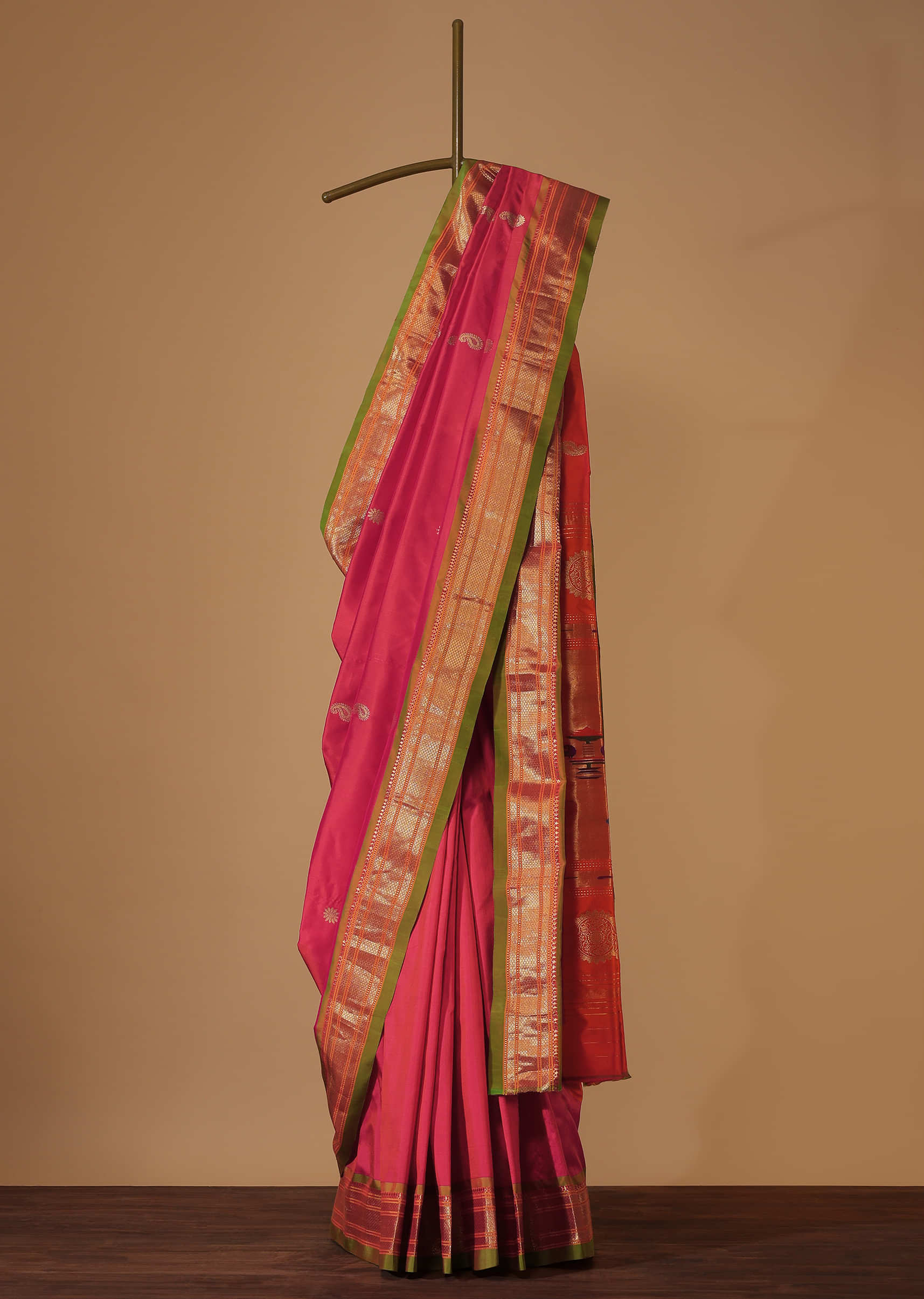 Virtual Pink Maharashtrian Paithani Woven Saree In Pure Silk With Orange Shade And Unstitched Blouse 