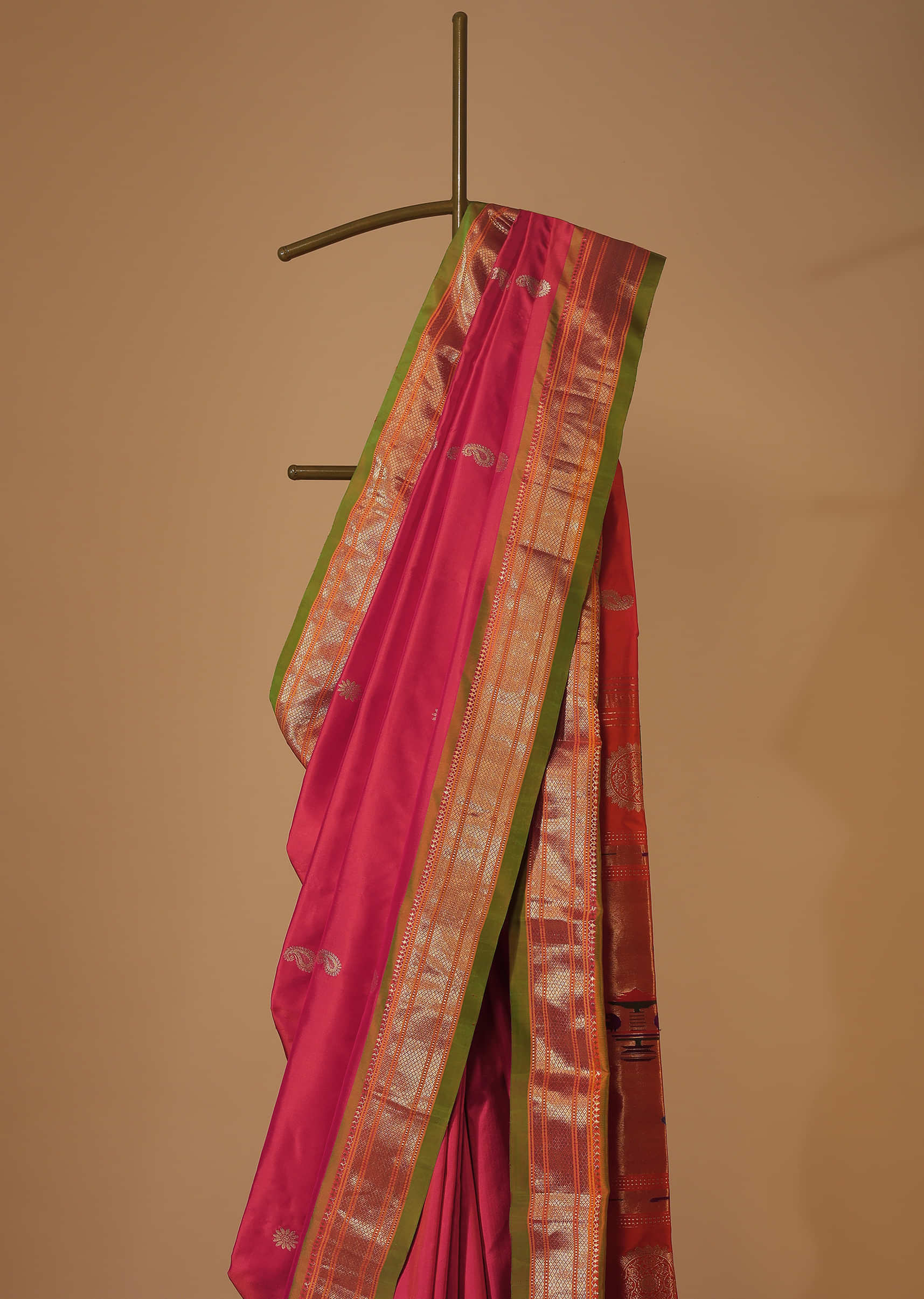 Virtual Pink Maharashtrian Paithani Woven Saree In Pure Silk With Orange Shade And Unstitched Blouse 