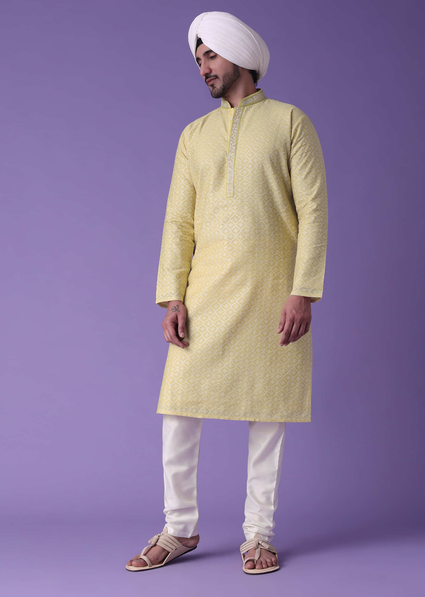 Yellow Printed Kurta Set In Silk With Zari Work