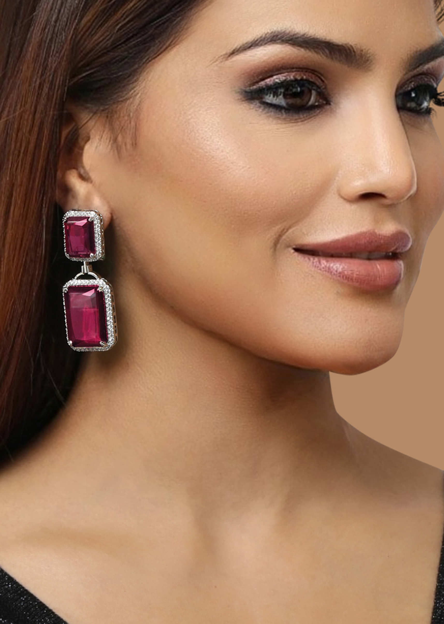 2 Red Stones Dangled Earrings With Faux Diamonds