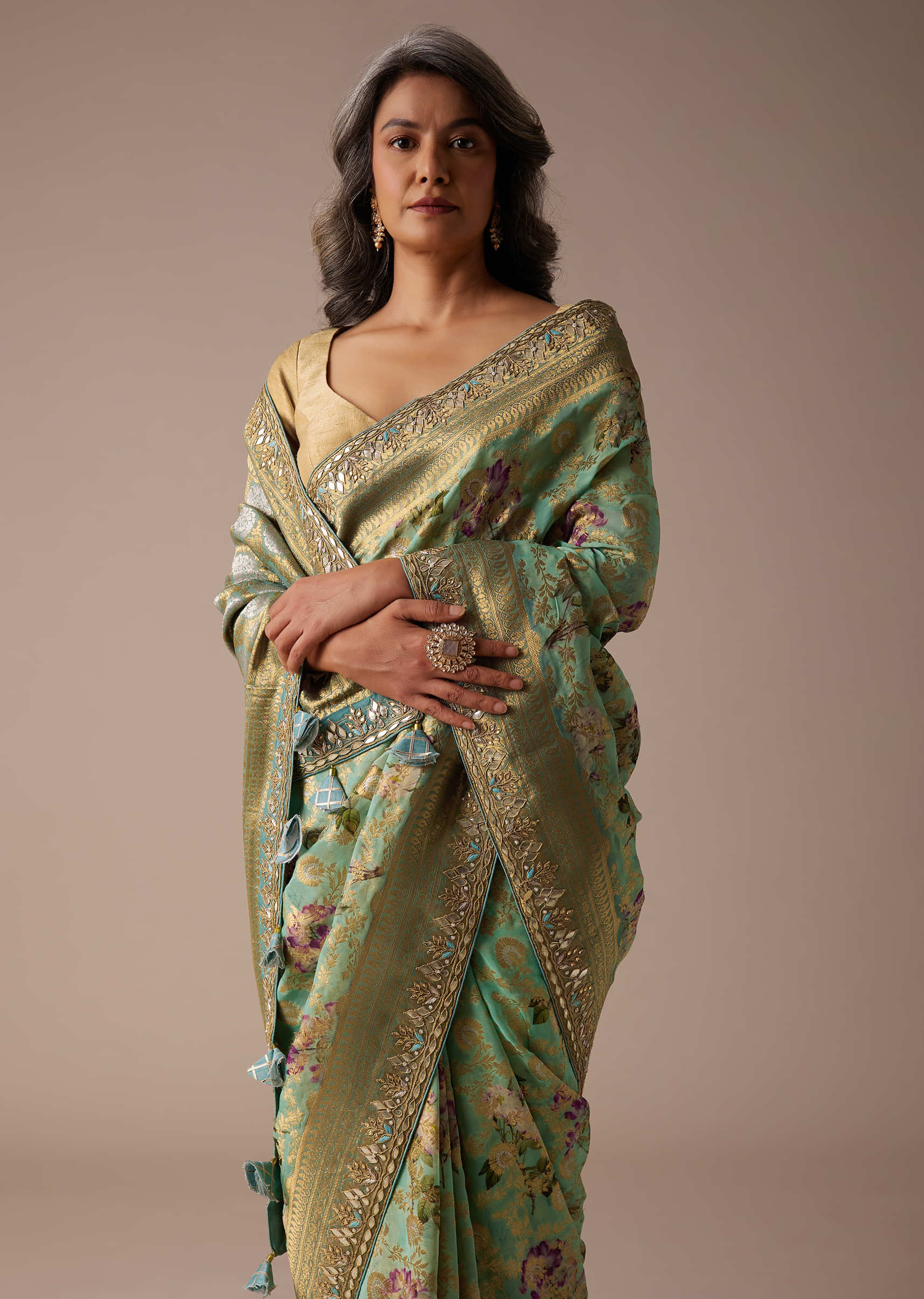 Embroidered, Woven, Floral Print Banarasi Silk Blend Saree (Black
