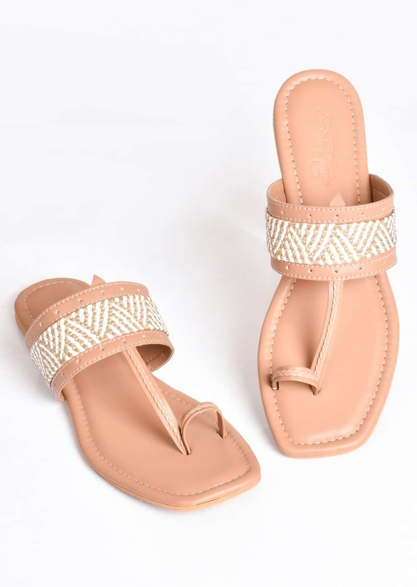 Beige T Shaped Kolhapuri Flats With Geometric Design By Sole House