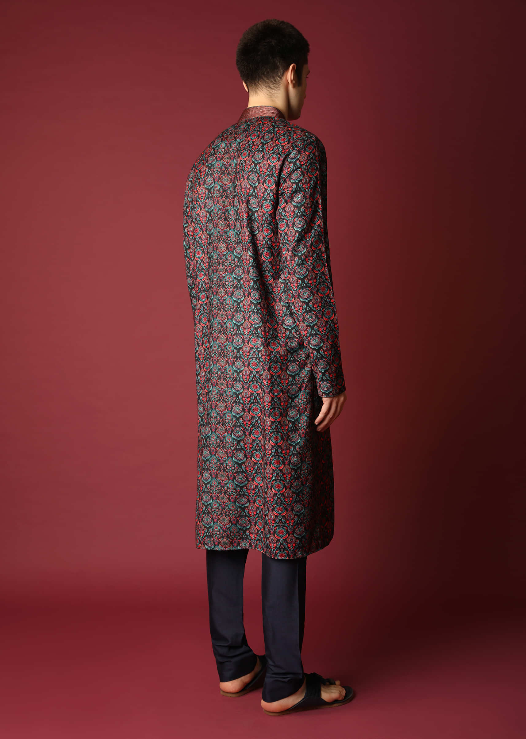 Black Kurta Set In Suiting Fabric With Jaal Print All Over Online - Kalki Fashion