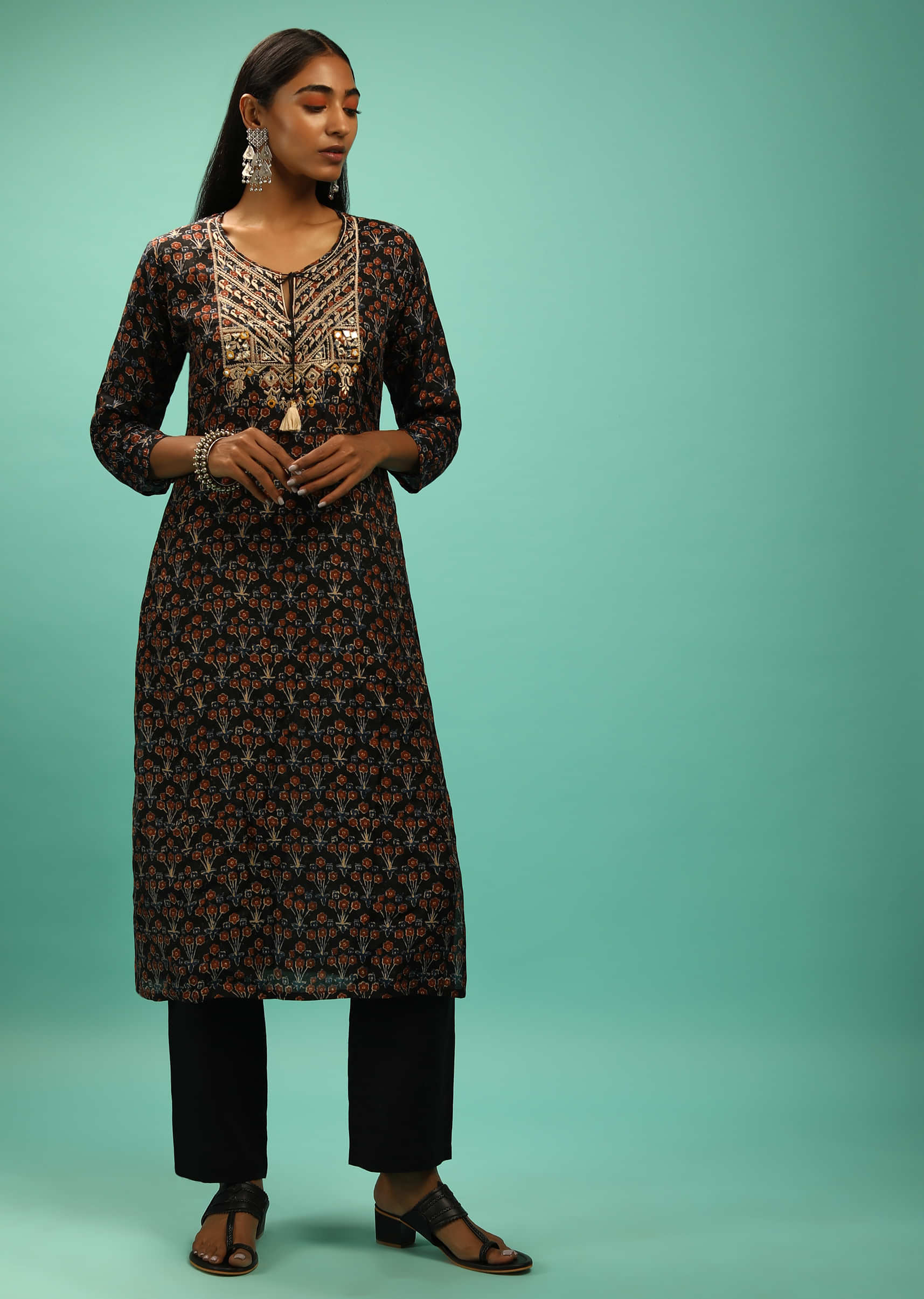 Black Straight Cut Kurti In Cotton With Printed Flower Buttis And Mirror Embroidered Yoke 