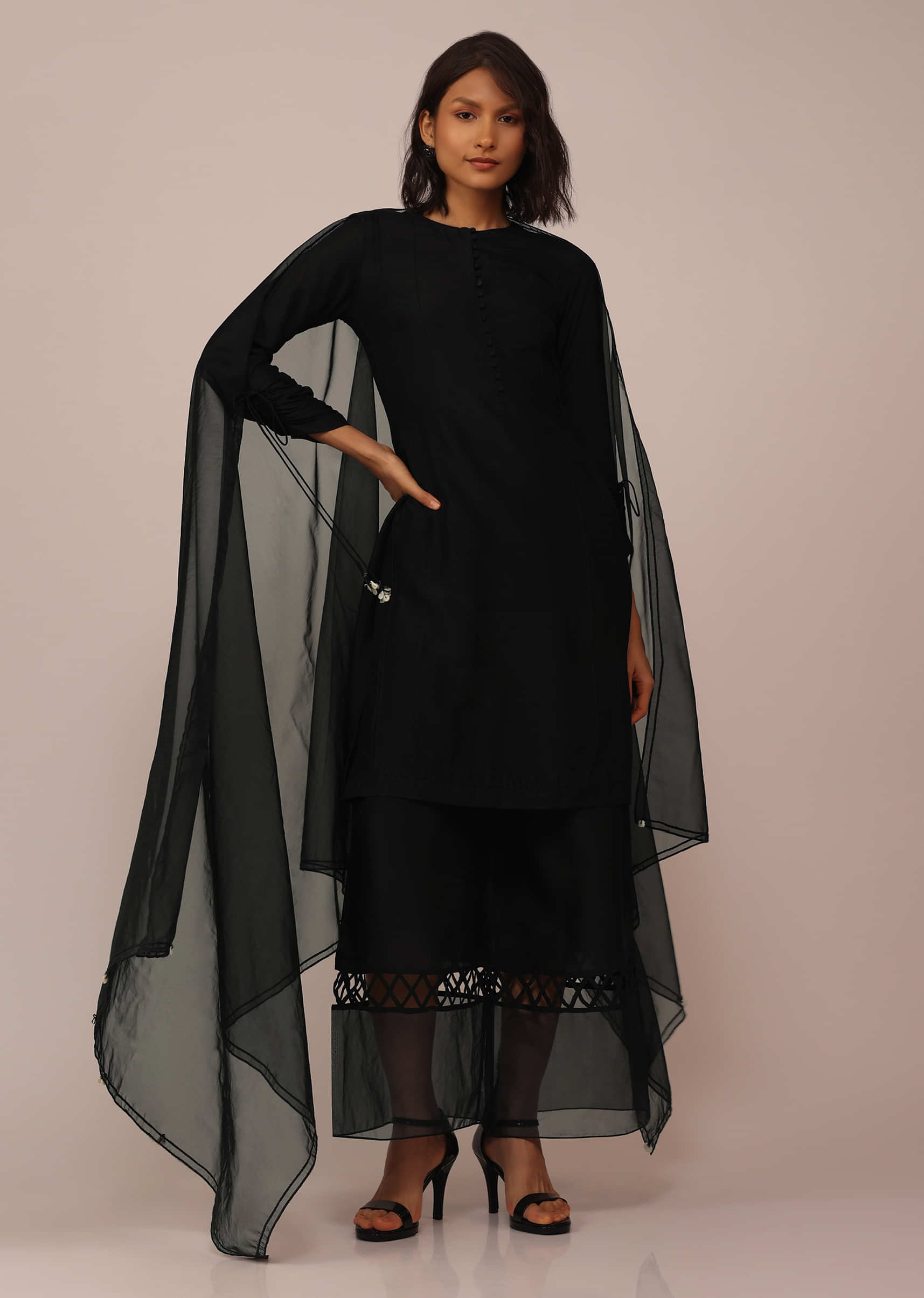 Lehengas for Women- Buy Latest Designer Collection Online