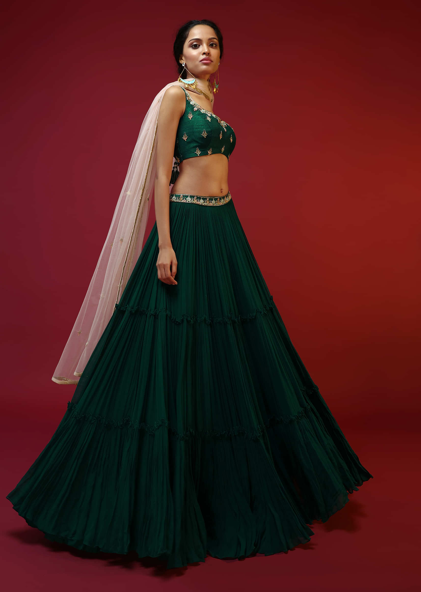 21+ Bottle Green Outfits For Bridesmaids That Are Spectacularly Elegant! |  WeddingBazaar