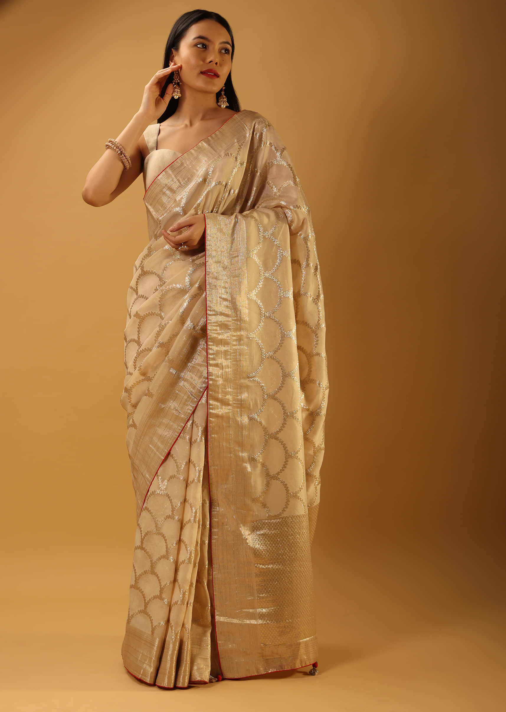 Cream Saree In Organza With Woven Scallop Jaal 