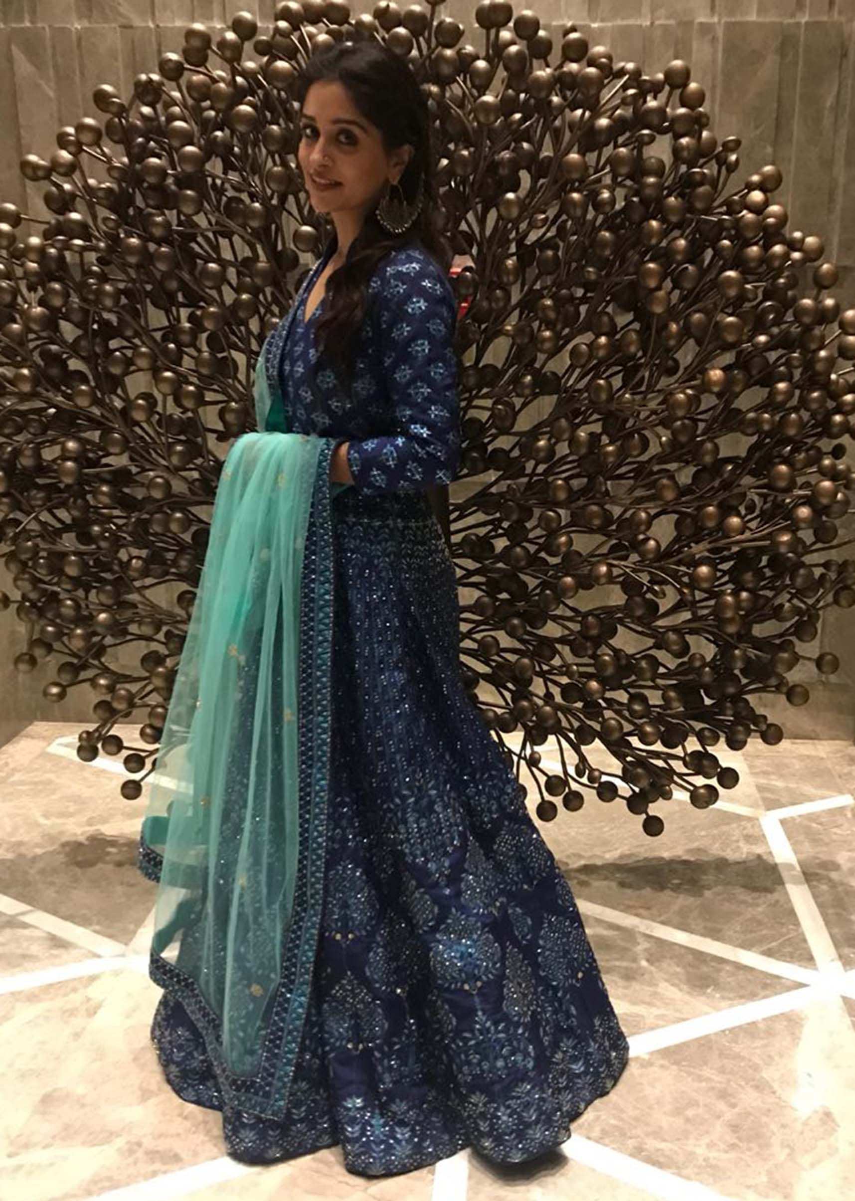 Dipika kakar in Kalki printed Blue Cotton suit a with Sequins and Silk Net Dupatta