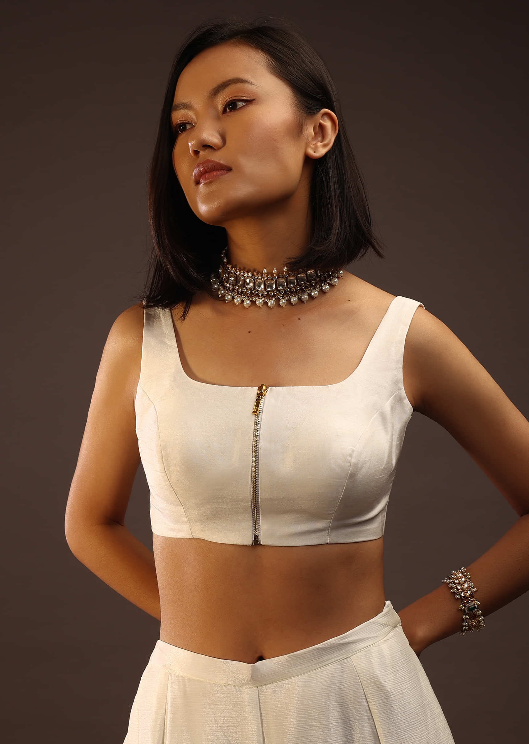 Egret White Sleeveless Blouse With A Scoop Neckline