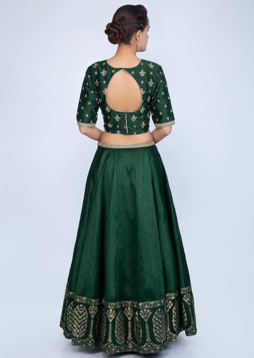 Emerald Green Lehenga Set In Embroidered Raw Silk With Contrasting Brocade Dupatta Online - Kalki Fashion