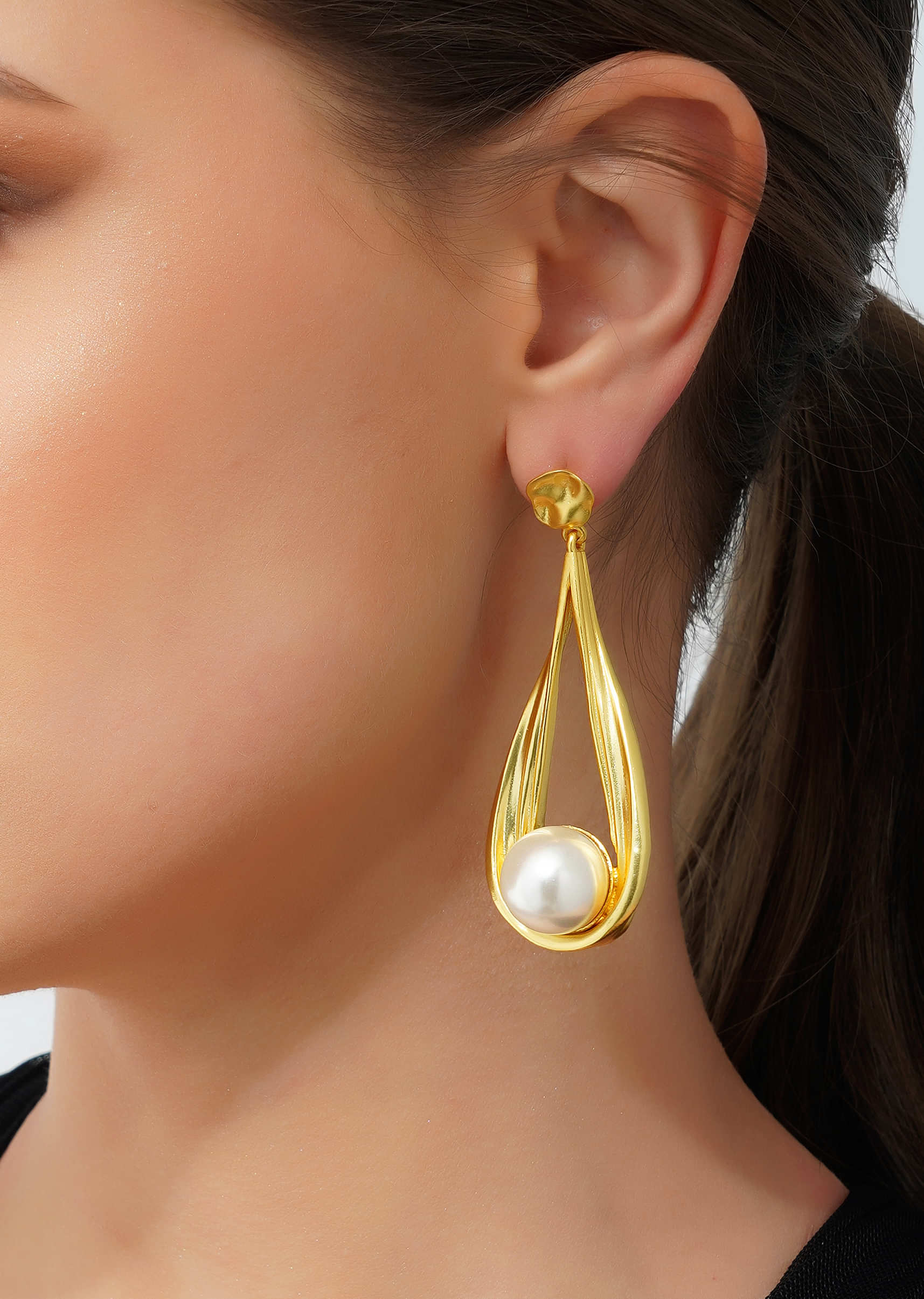 Gold 22K Dangler Earrings With White Shell Pearl