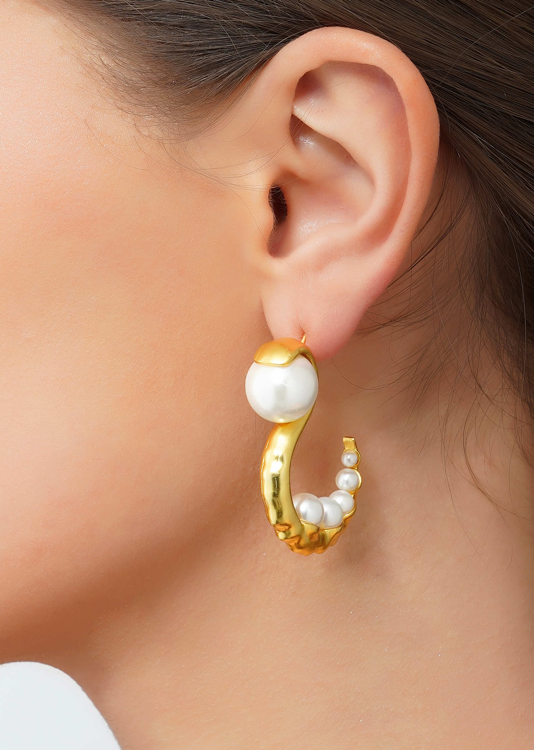 Gold 22K Hoops Earrings With White Shell Pearl