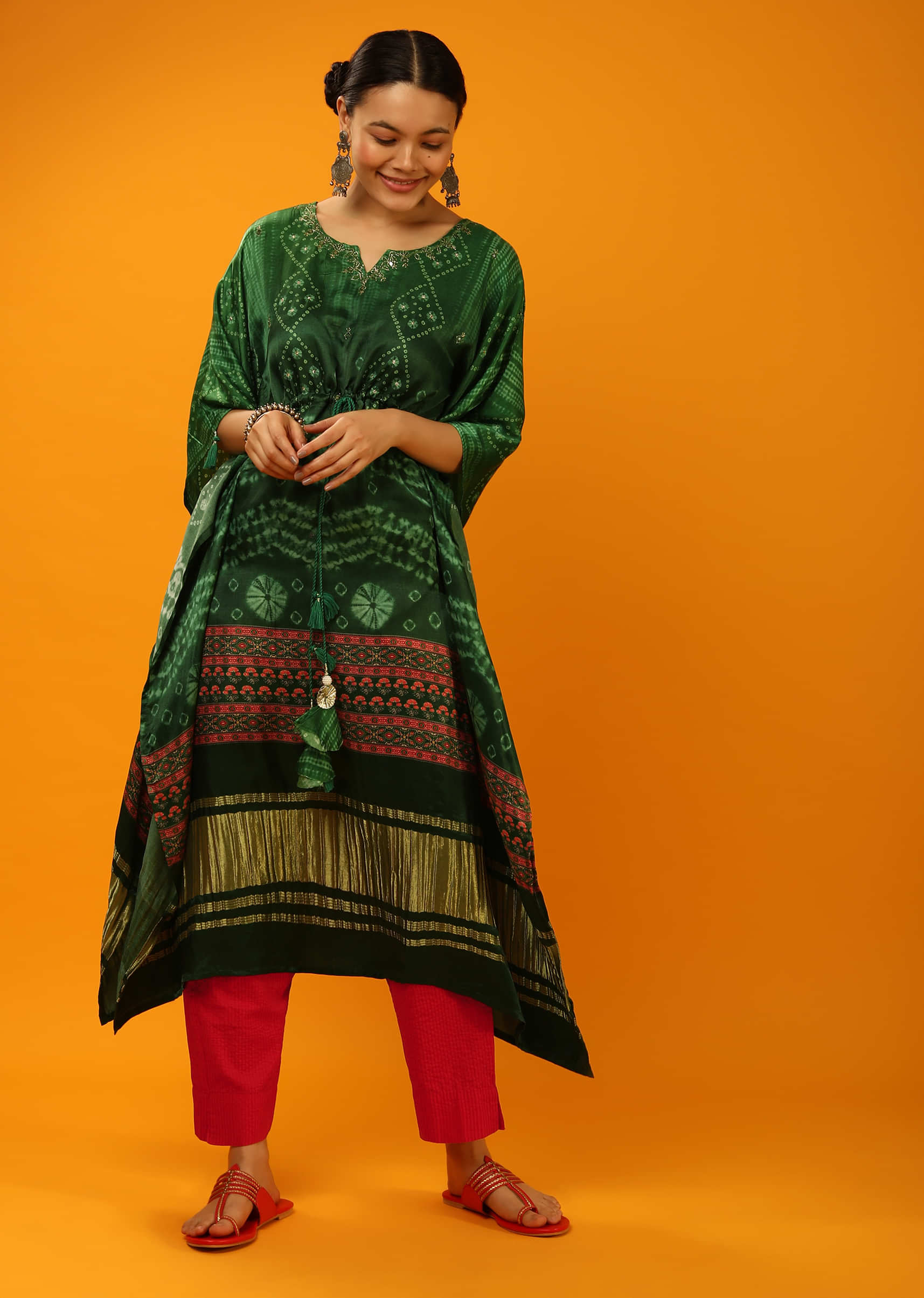 Green Kaftan With Bandhani Print And Tassel Dori Tie Up Online - Re By Kalki