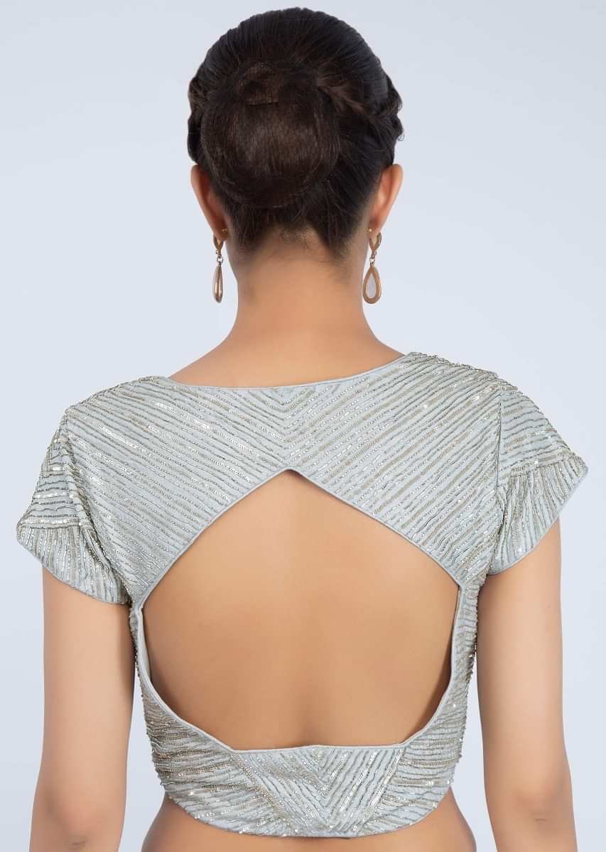 Grey Organza Saree With Silver Weaved Butti Online - Kalki Fashion