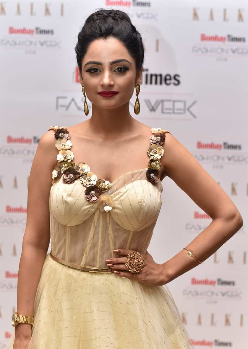 Madirakshi Mundle in kalki cream flared organza gown