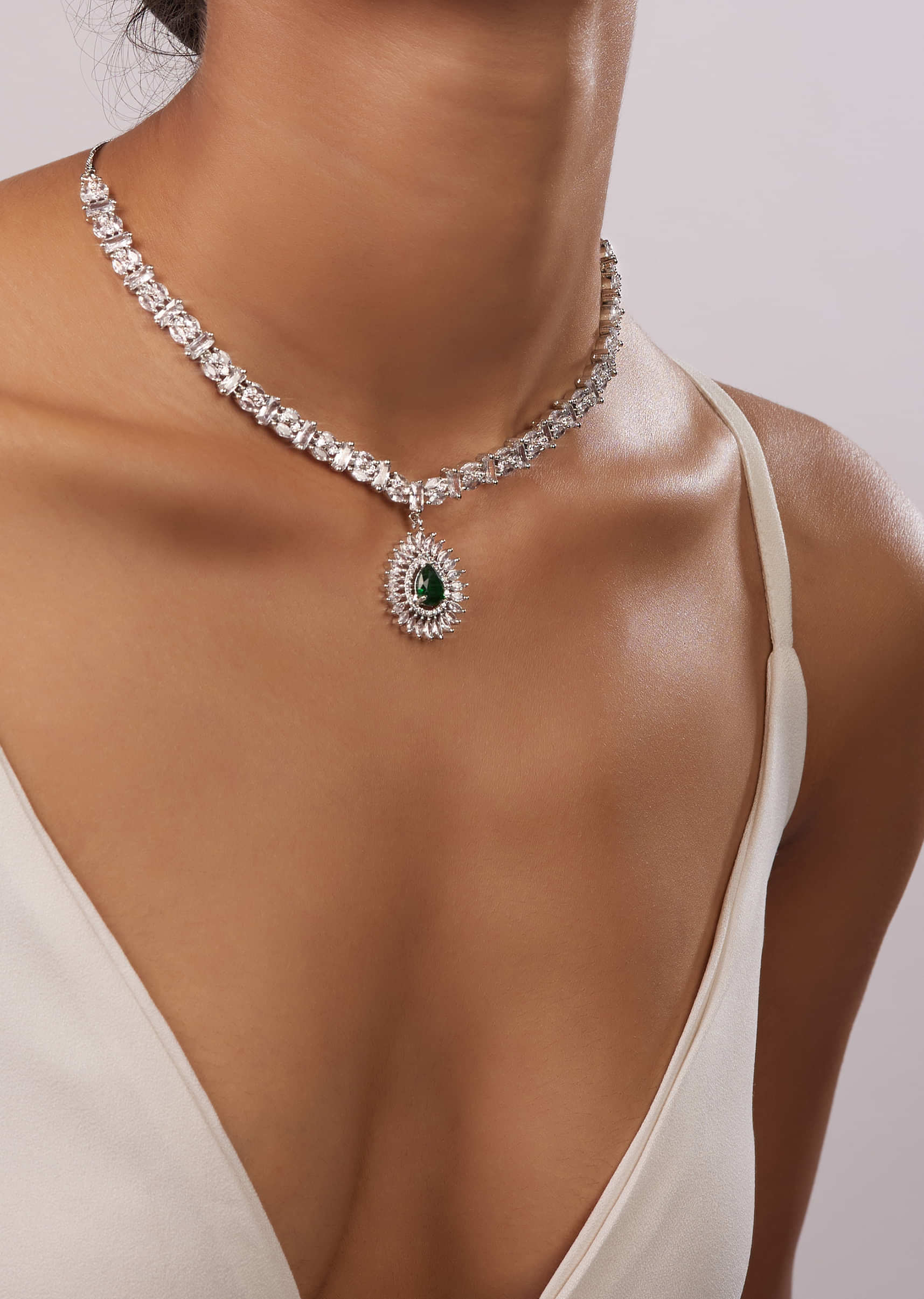 Diamond Necklace Set With Green Stones