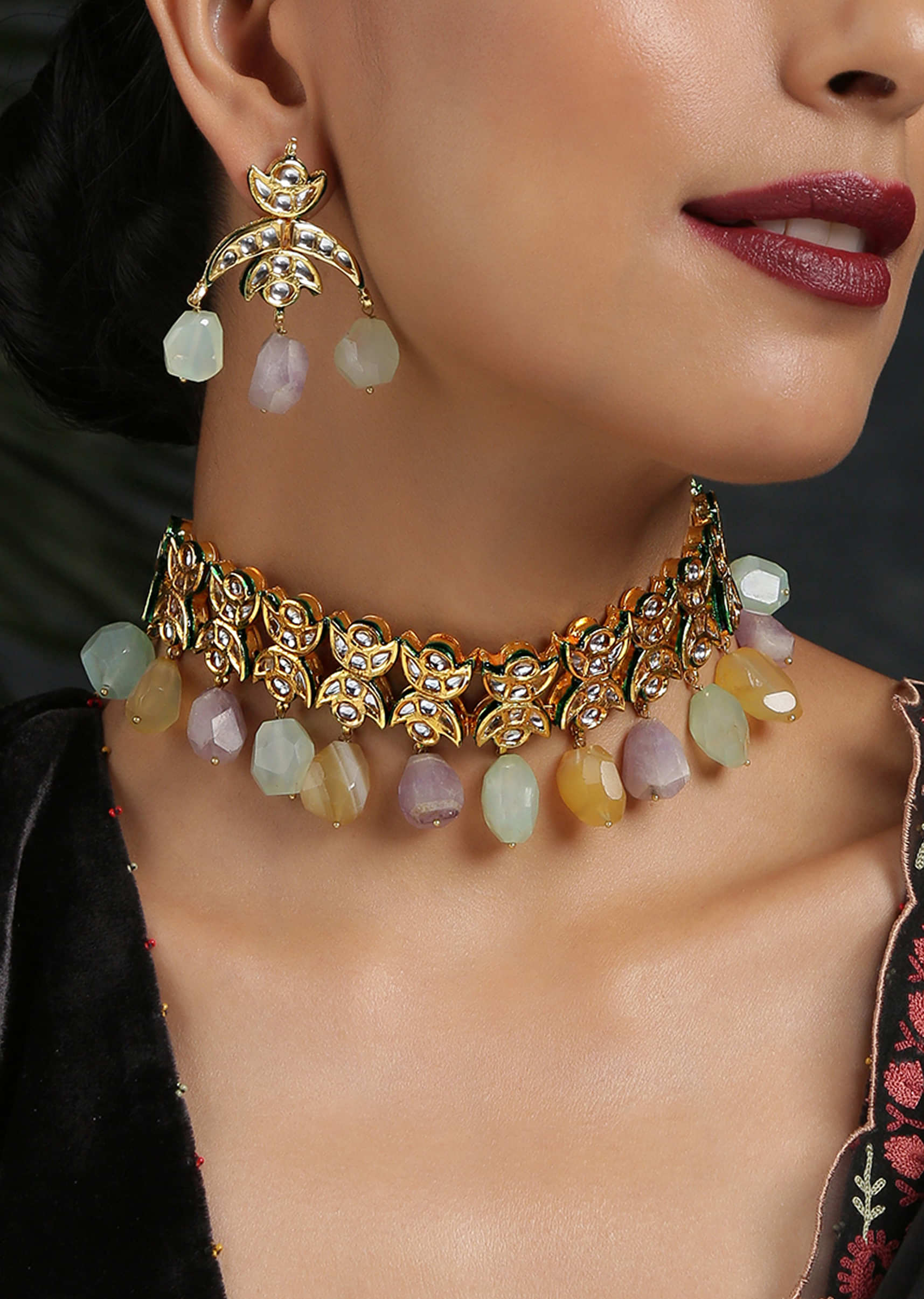Pastel Gold Plated Kundan Choker Necklace Set
