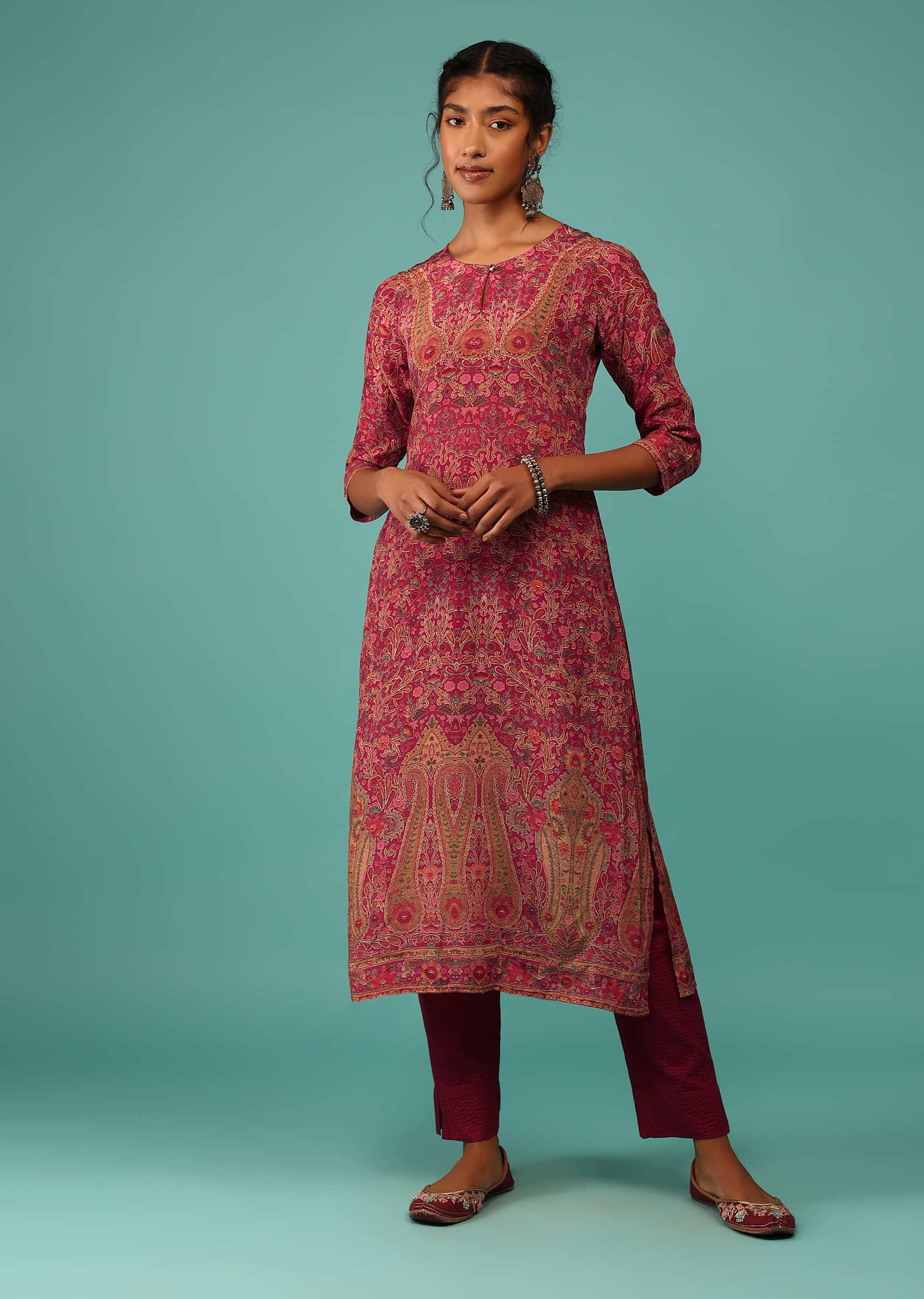 Magenta Pink Kurta In Crepe With Kashmiri Floral Print And Embroidery