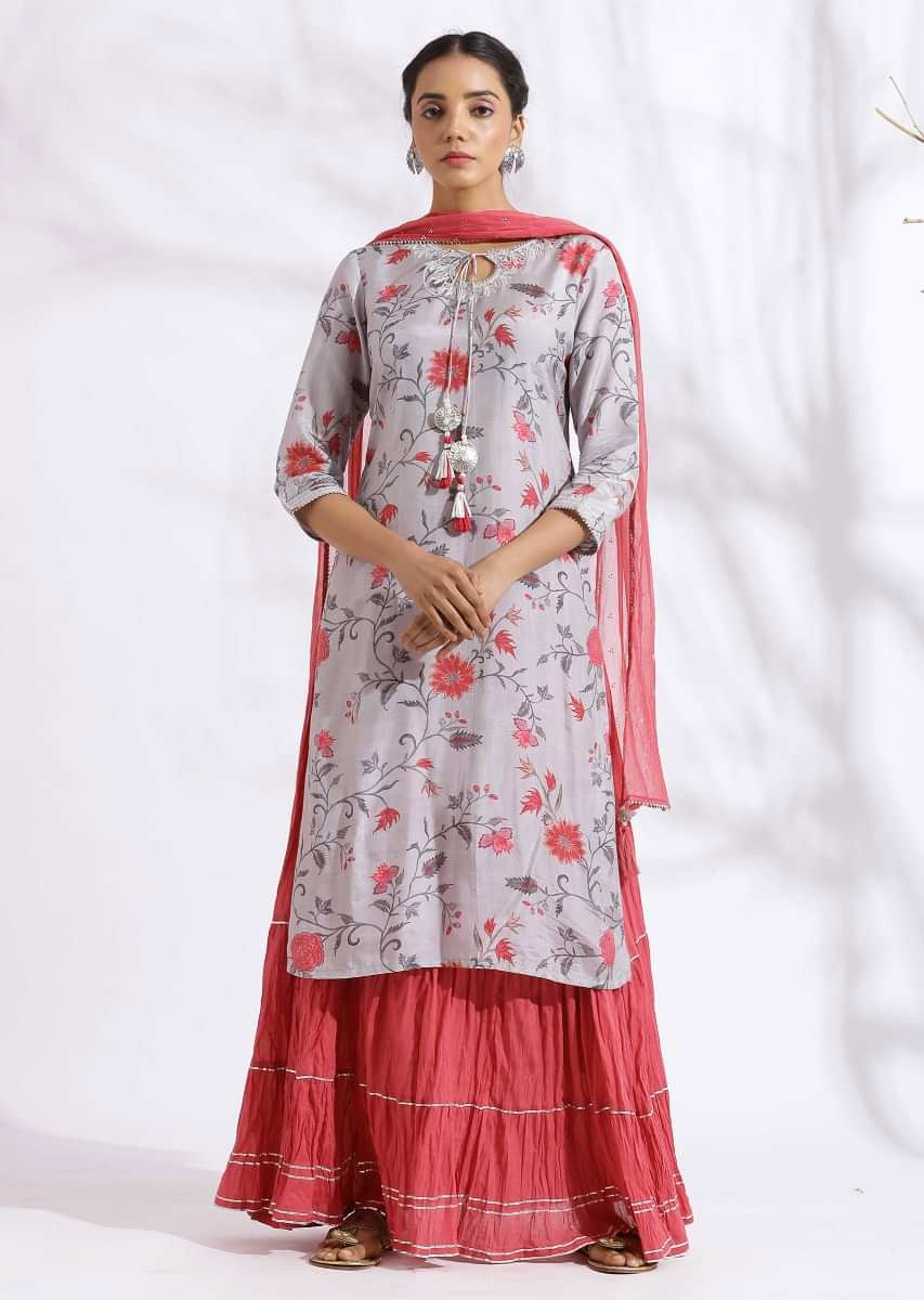 Light grey Suit matched with skirt in butti print and gotta lace work Online - Kalki Fashion