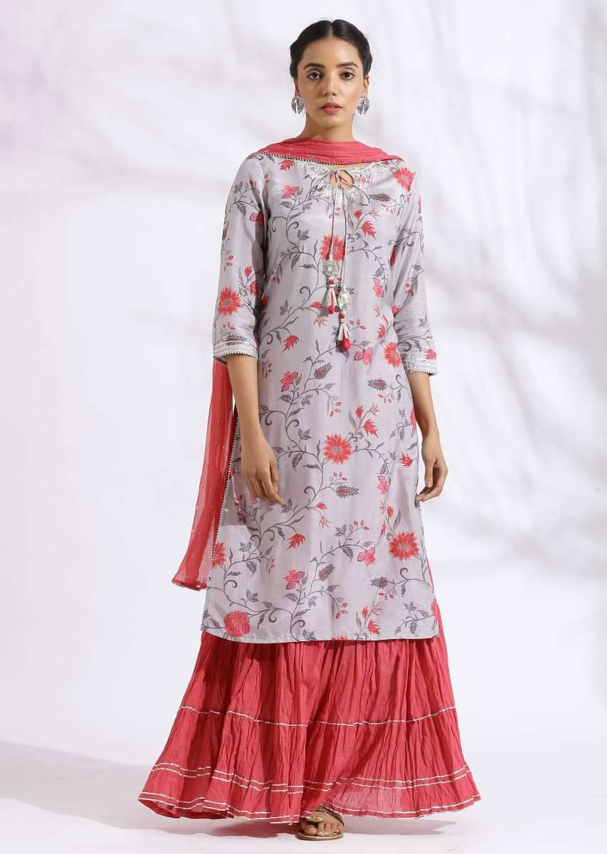 Light grey Suit matched with skirt in butti print and gotta lace work Online - Kalki Fashion