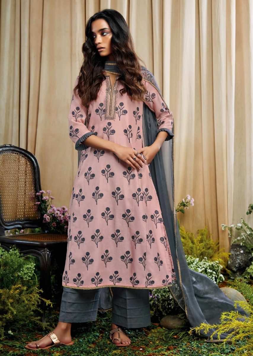 Light Pink Unstitched Suit With Butti Print And Zari Embroidered Placket Online - Kalki Fashion