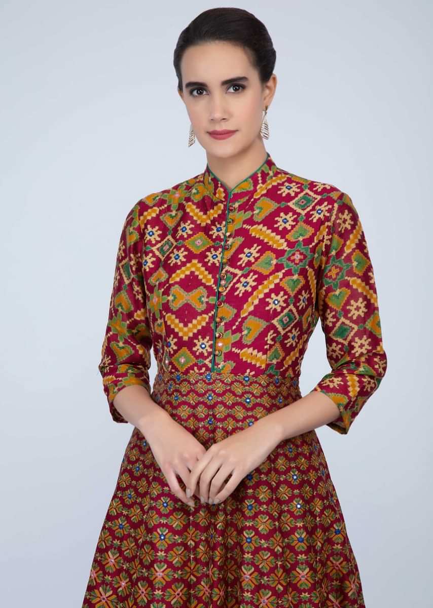 Magenta Long Tunic Dress In Print With Mirror Highlight Online - Kalki Fashion