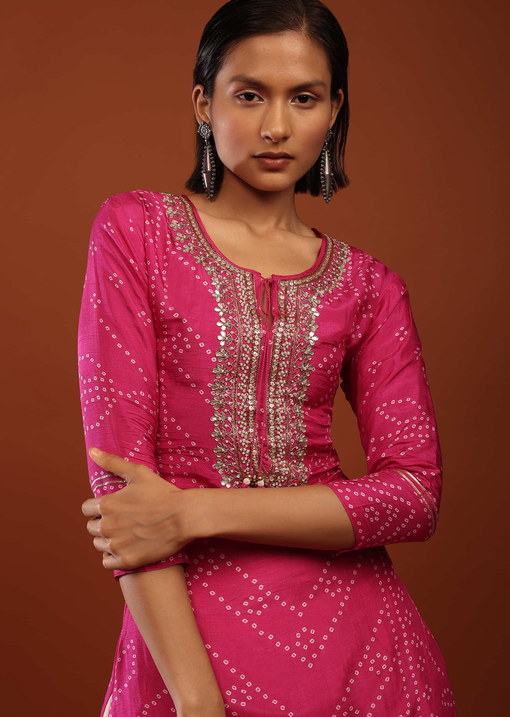 Magenta Pink Kurta In Cotton With Bandhani Print And Gotta Detailed Floral Neckline