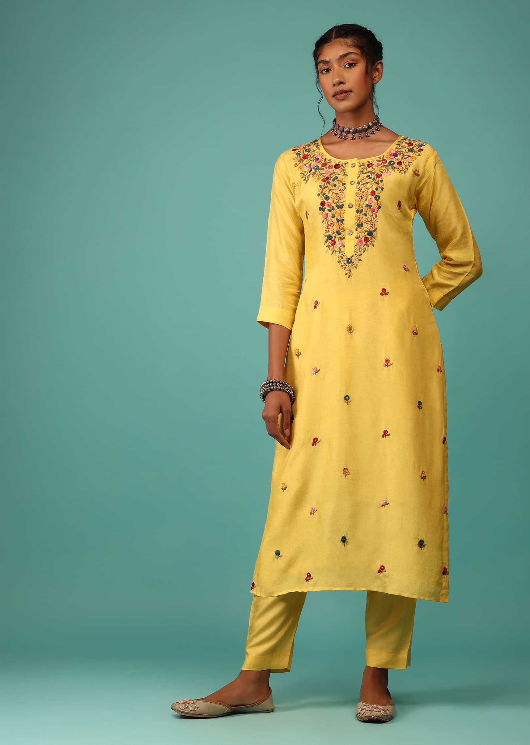 Buy Cyber Yellow Kurta Set In Dola Silk With Kashmiri Thread Embroidery ...
