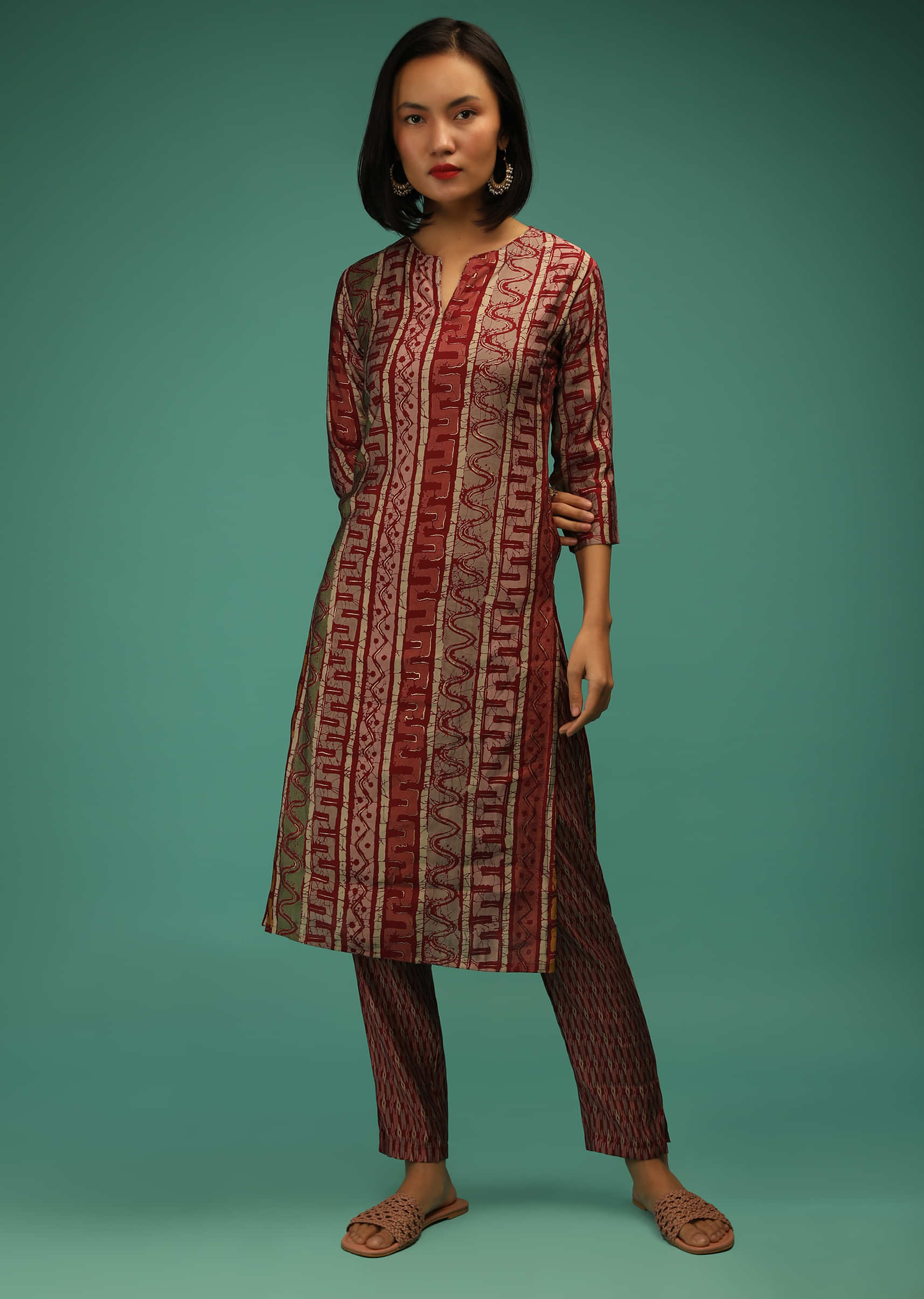 Maroon Straight Cut Kurta Set With Multi Colored Abstract Print Online