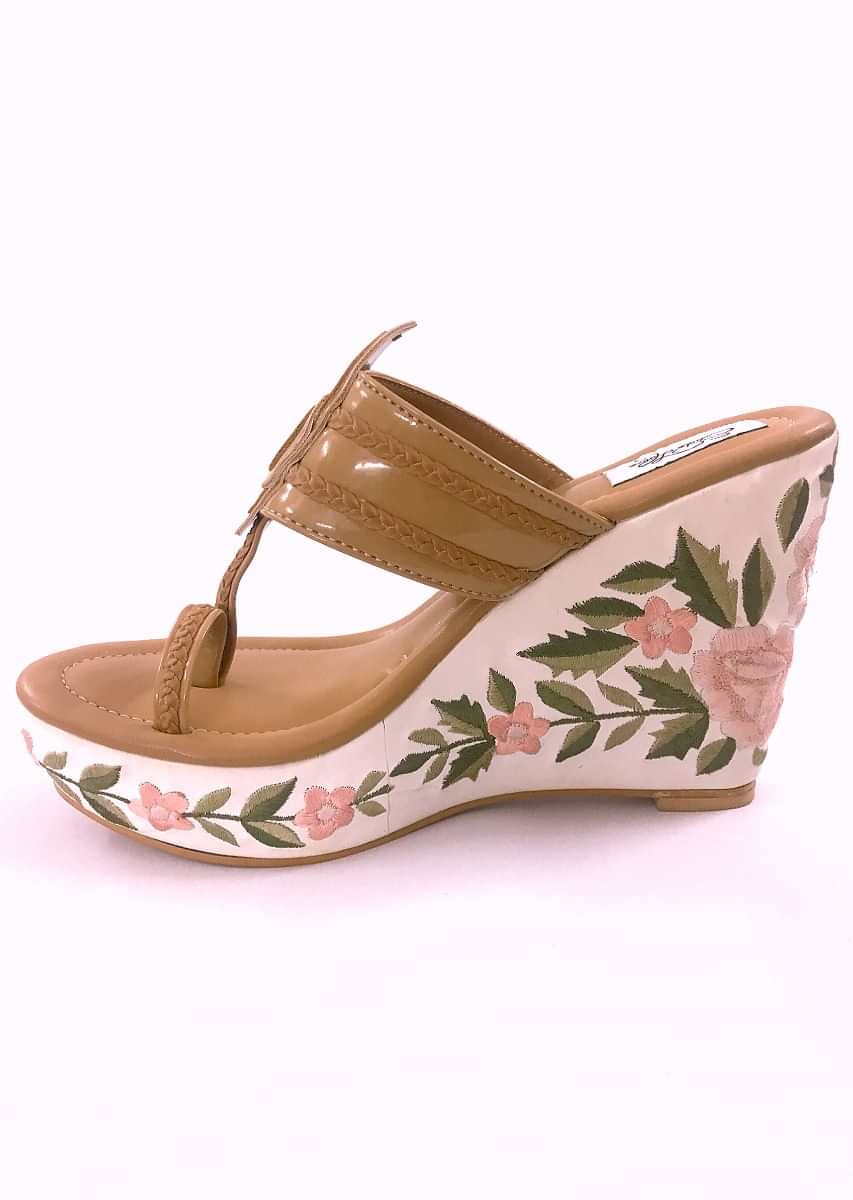 Nude Designer Kolhapuris With Resham Embroidered Floral Design On The Wedge Heel By Soul House 