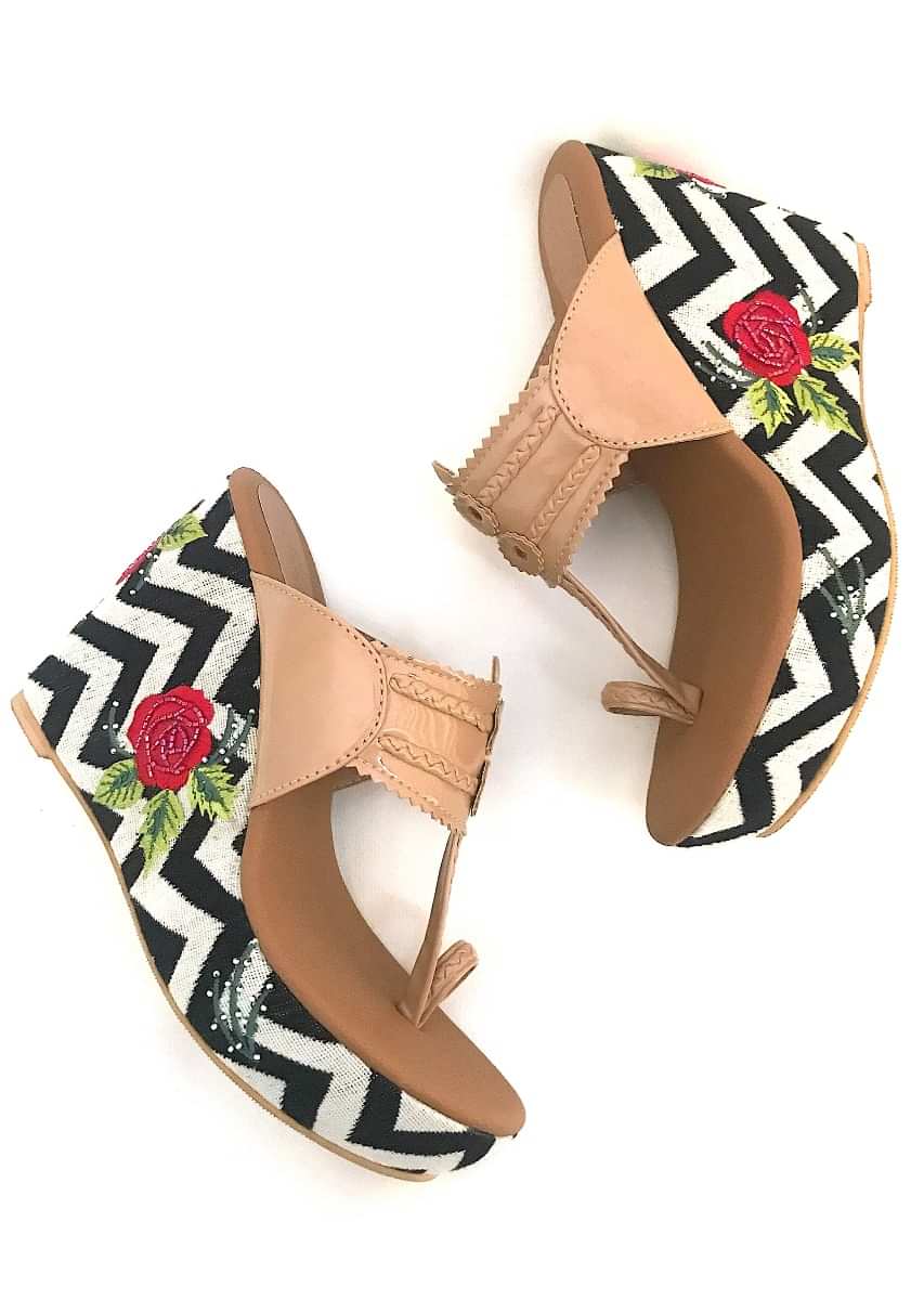 Nude Kolhapuri Wedges With Monochrome Design And Rose Embroidered Heel By Sole House