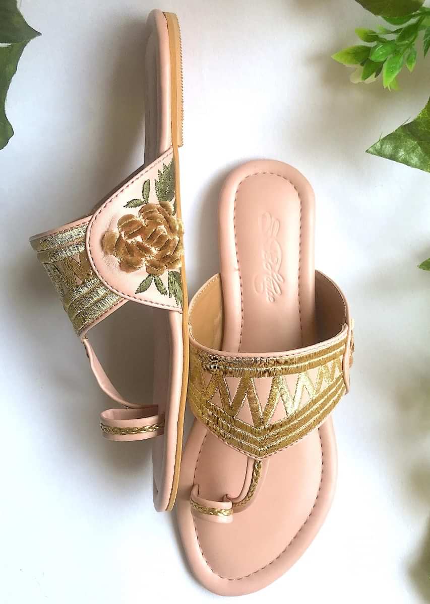Nude Pink Kolhapuri Flats With Traditional Zari Work In Zigzag Design And Accents Of Cream Velvet Rose Patchwork Online By Sole House