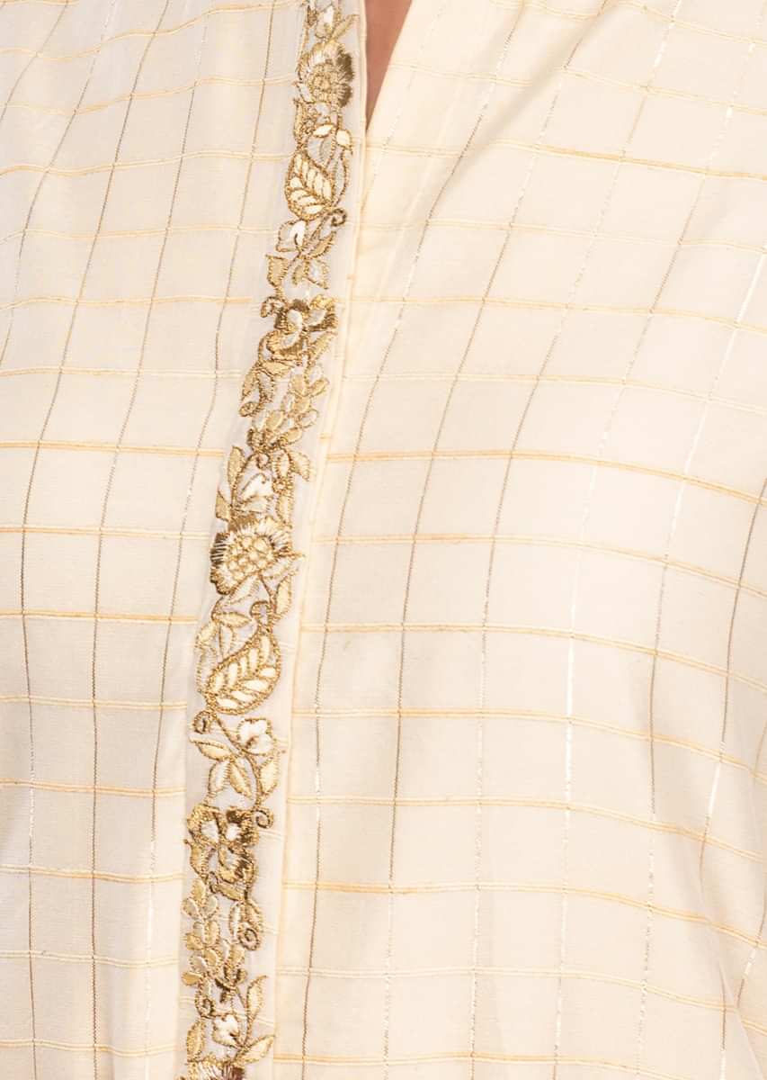 Off White Kurti In Chanderi Cotton With Lace Checks Pattern Online - Kalki Fashion