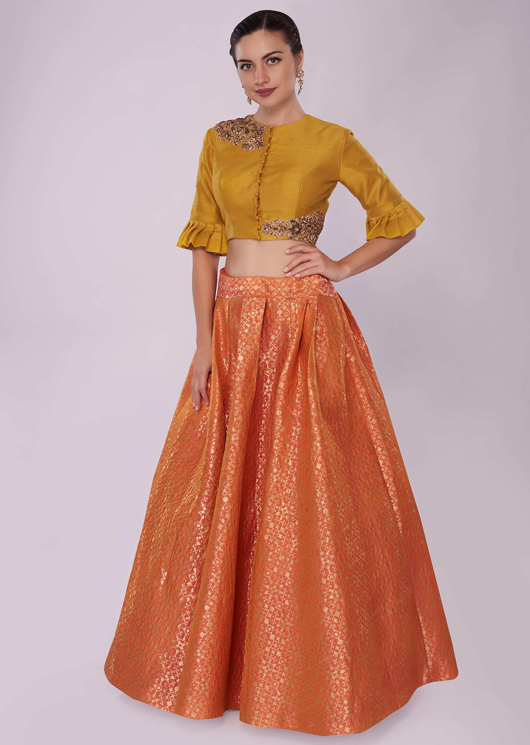 Banarasi Handloom Tussar Silk - Contrast Skirt Border Saree -  BanarasiSaree.com