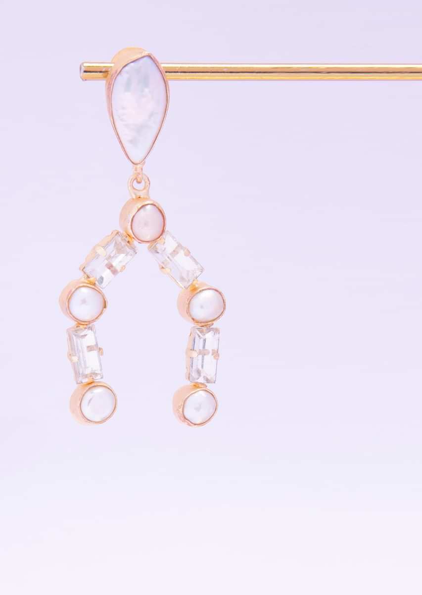 Party Wear Drop Earring Adorn With Mother Of Pearls And Crystal Beads Online - Kalki Fashion