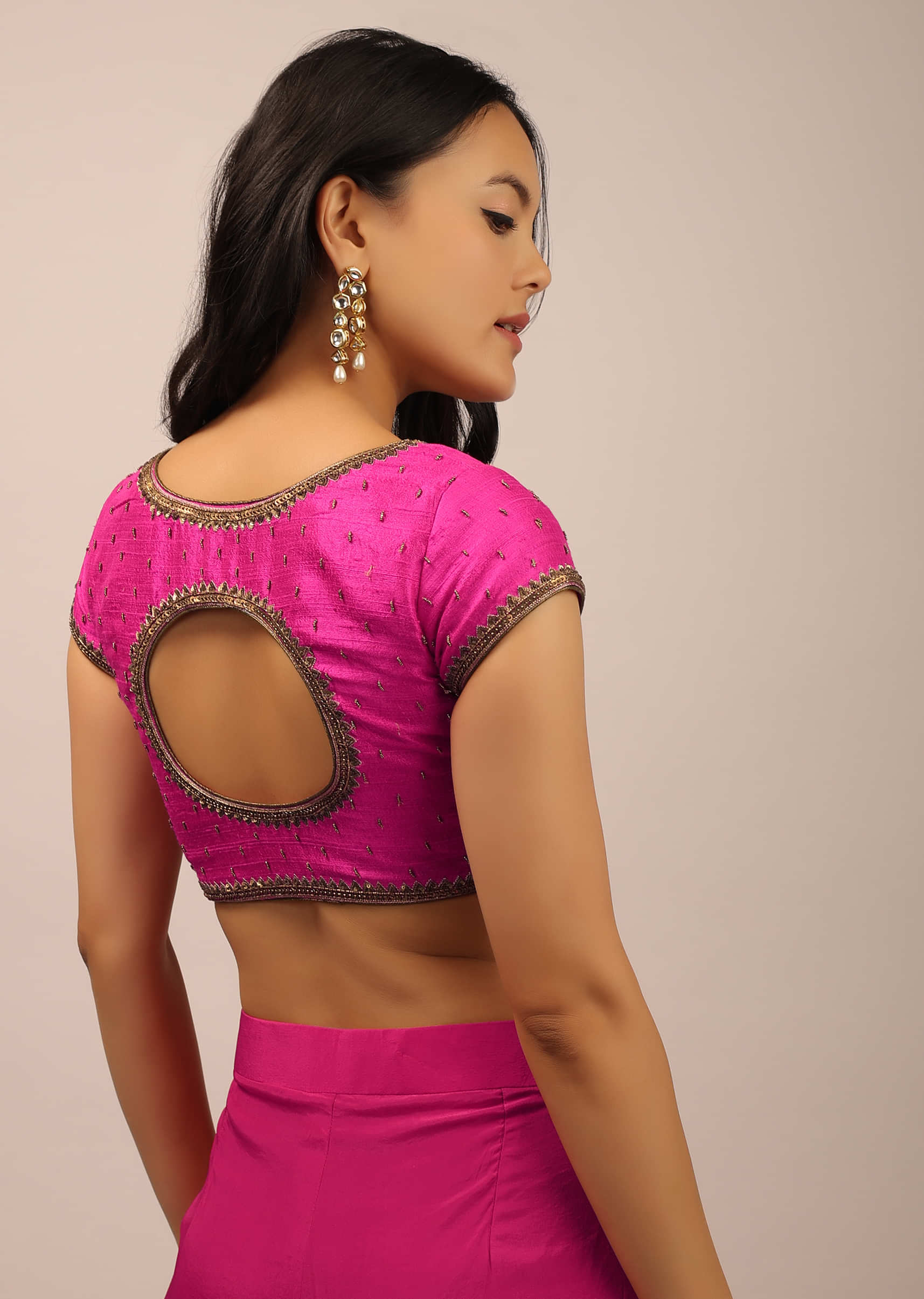 Pink Blouse In Raw Silk With Cap Sleeves And Cut Dana Embroidery