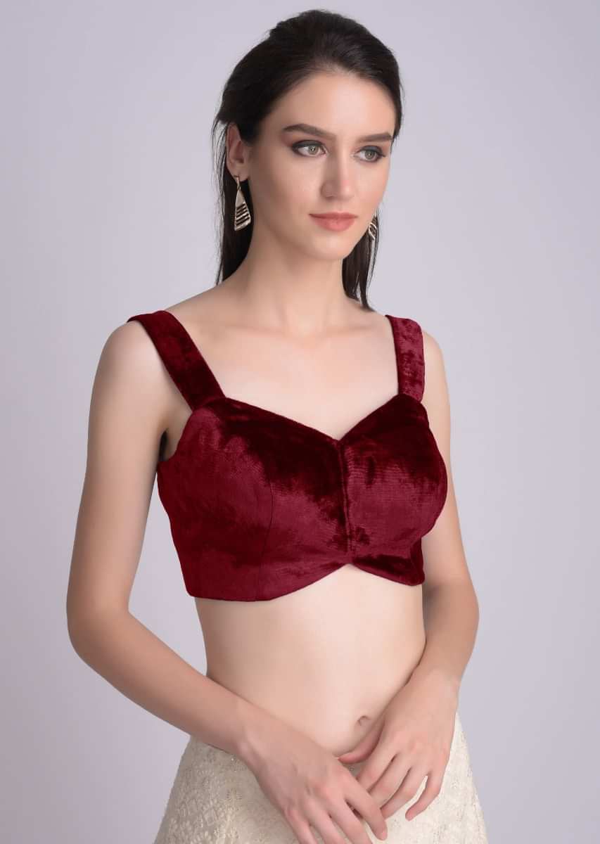 Red Blouse In Velvet With Sweetheart Neckline And Curved Hem