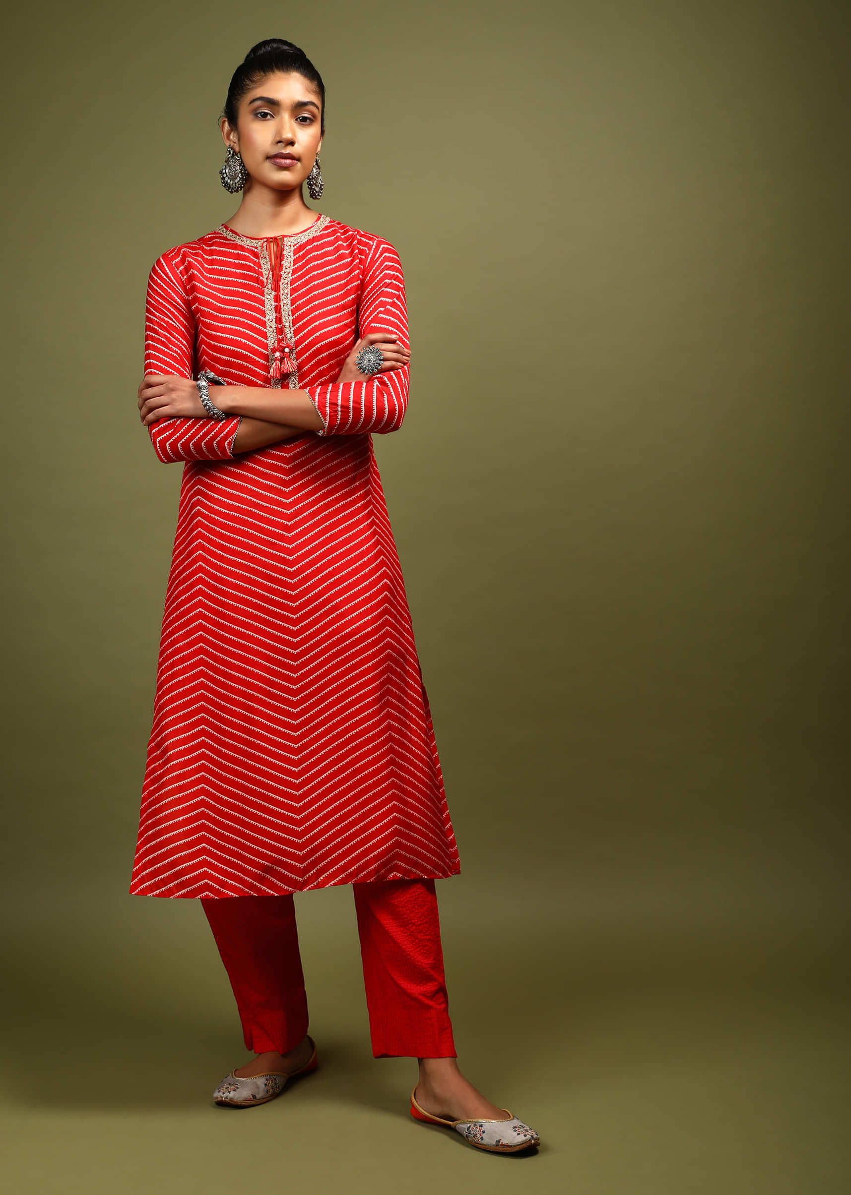 Red Kurta In Cotton With Batik Printed Chevron Design And Zari Work On The Neckline 