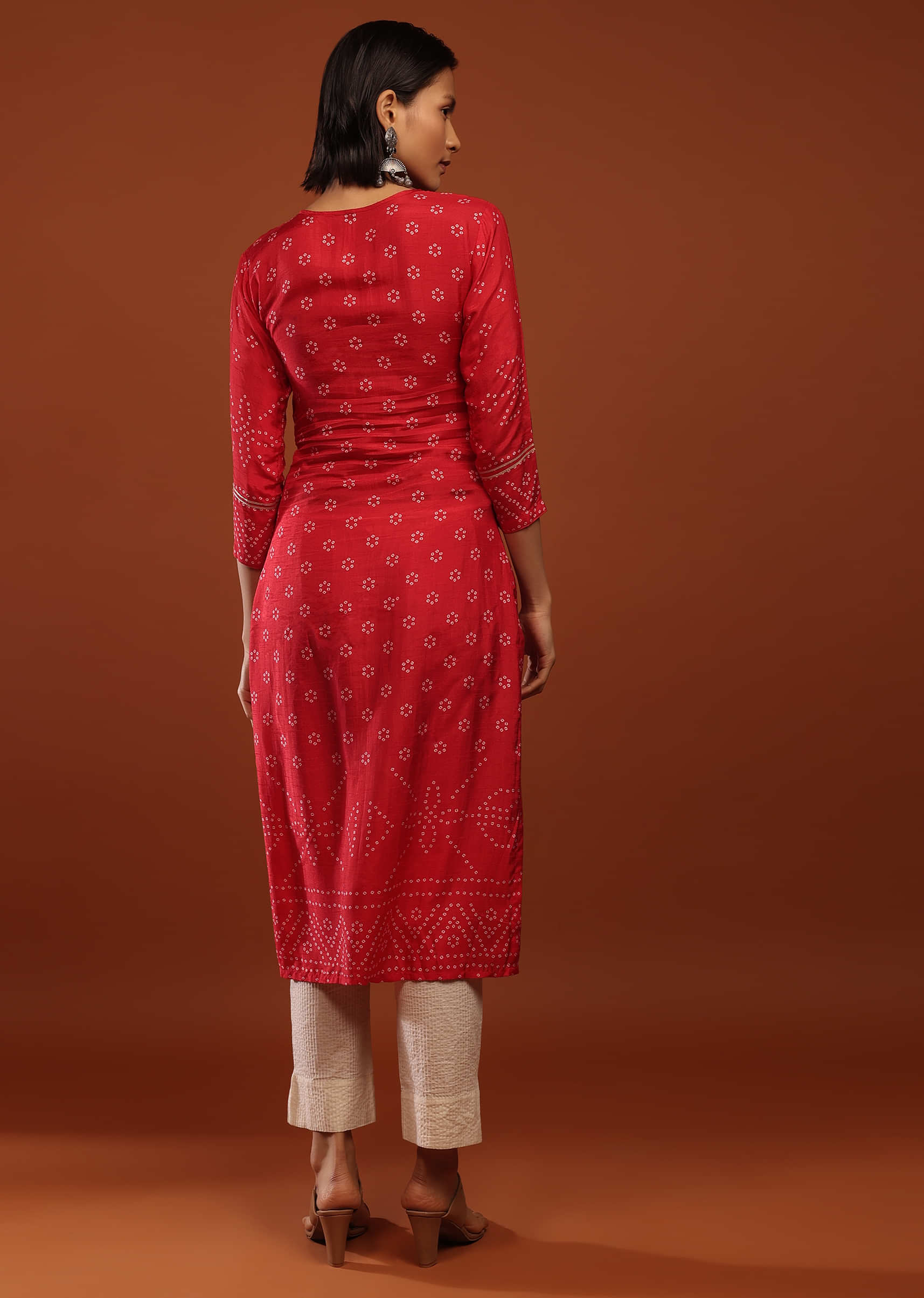 Red Kurta In Cotton With Bandhani Print And Gotta Work