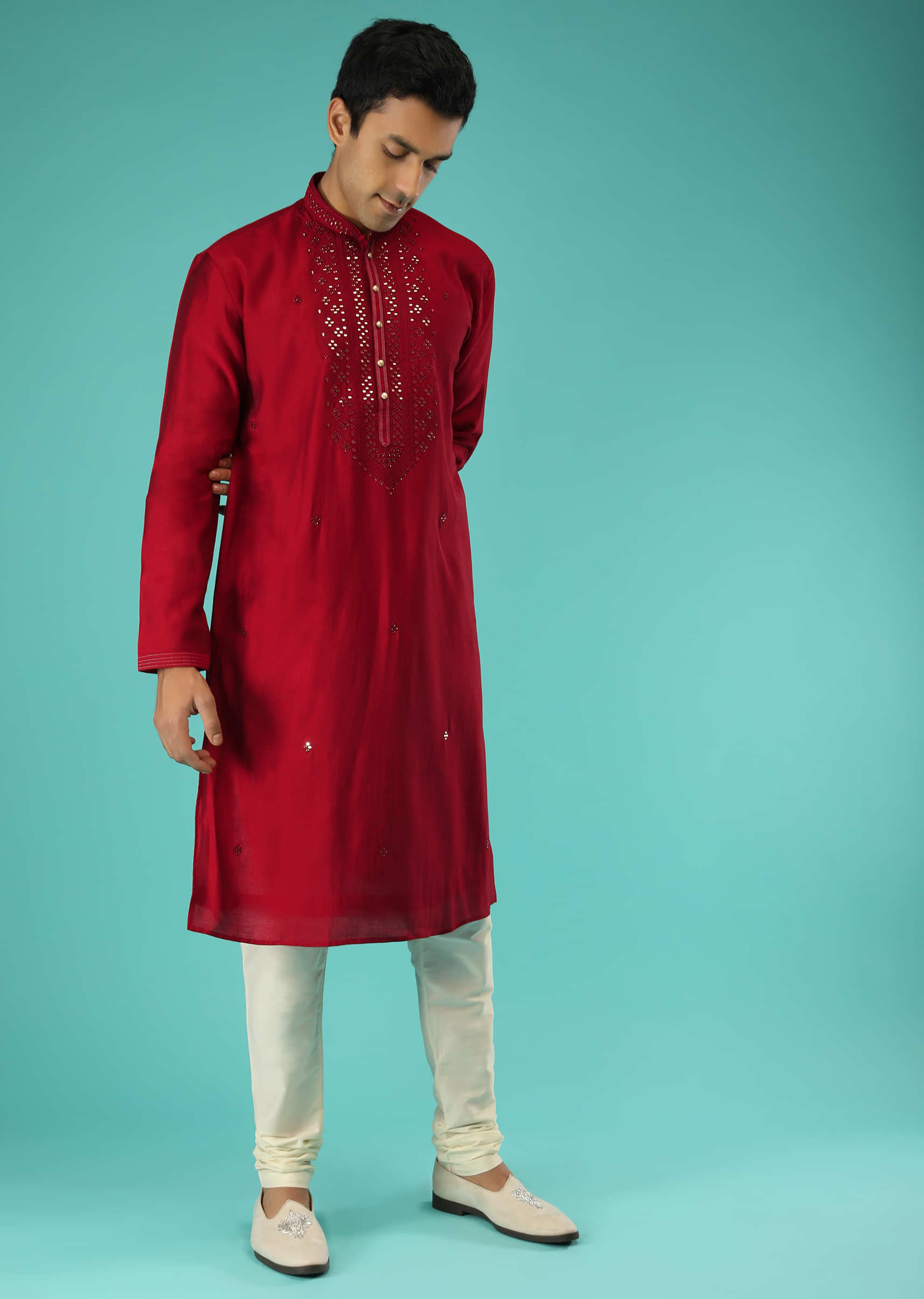 Red Kurta Set In Silk With Resham And Mirror Abla Embroidered Yoke Design