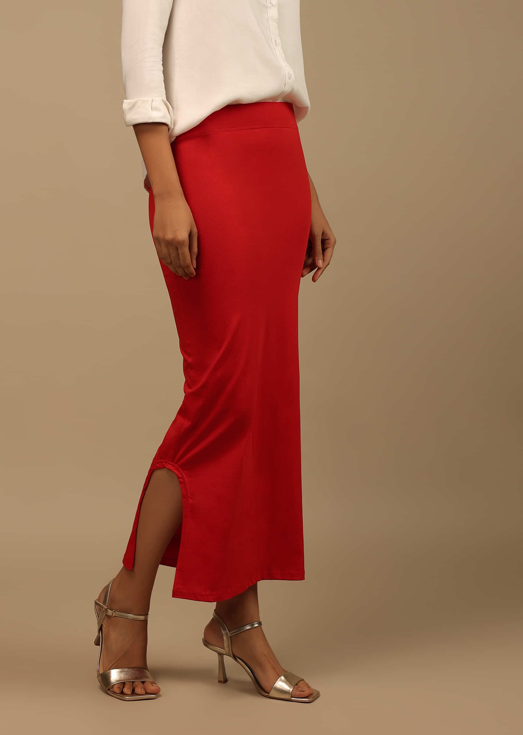 Buy Red Shapewear Saree Petticoat In Cotton Lycra With Elastic Waistband  And Slit KALKI Fashion India