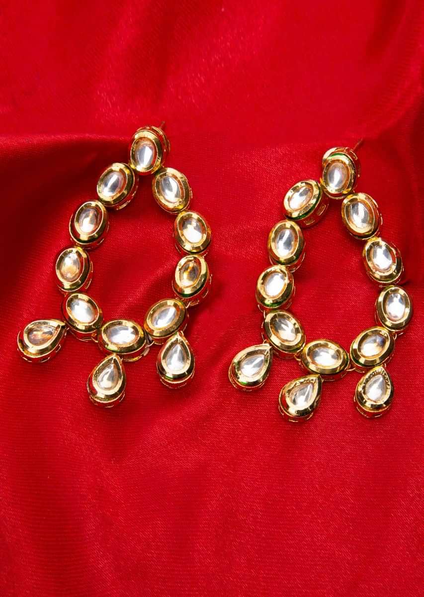 Round shaped traditional kundan earring only on Kalki